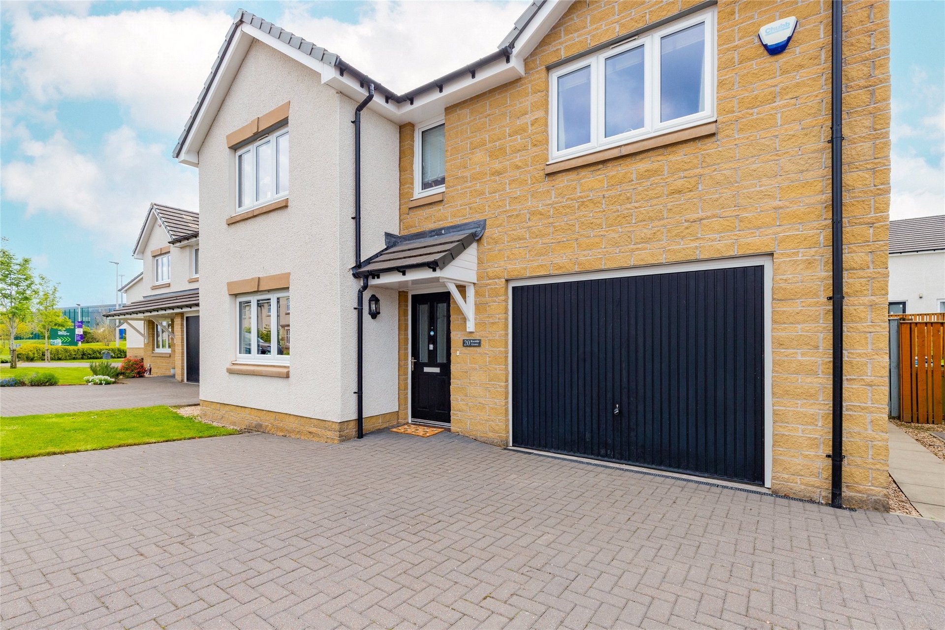 20 Raeside Grove, Newton Mearns, Glasgow, G77 5GQ - Picture #2