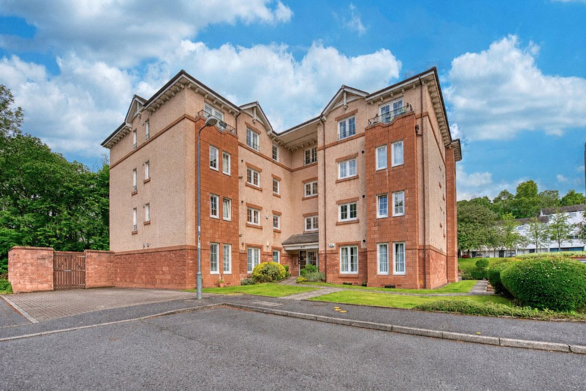 56 Ellangowan Court, Milngavie, G62 8PP - Picture #1