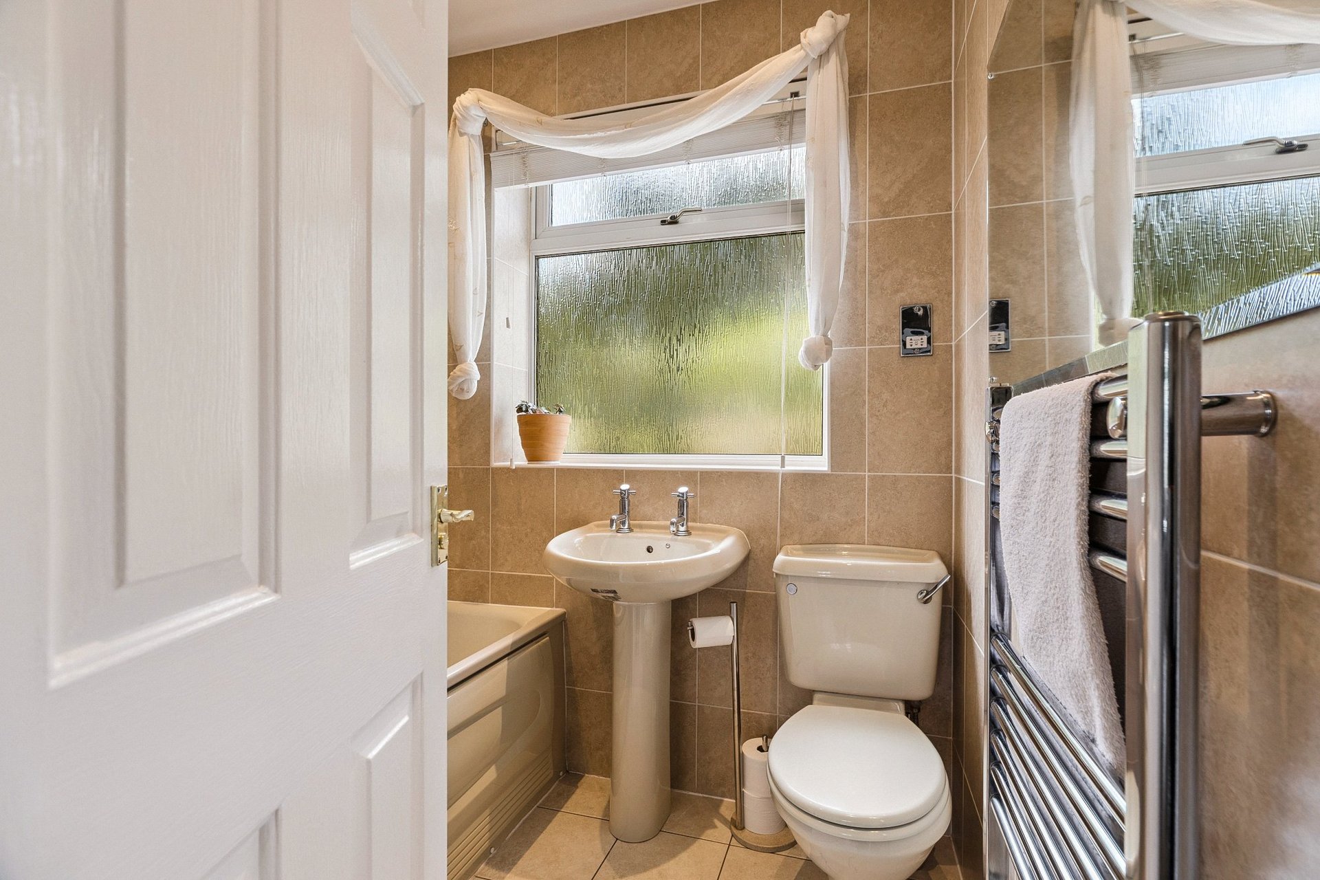65 Fruin Avenue, Newton Mearns, Glasgow, G77 6HG - Picture #19