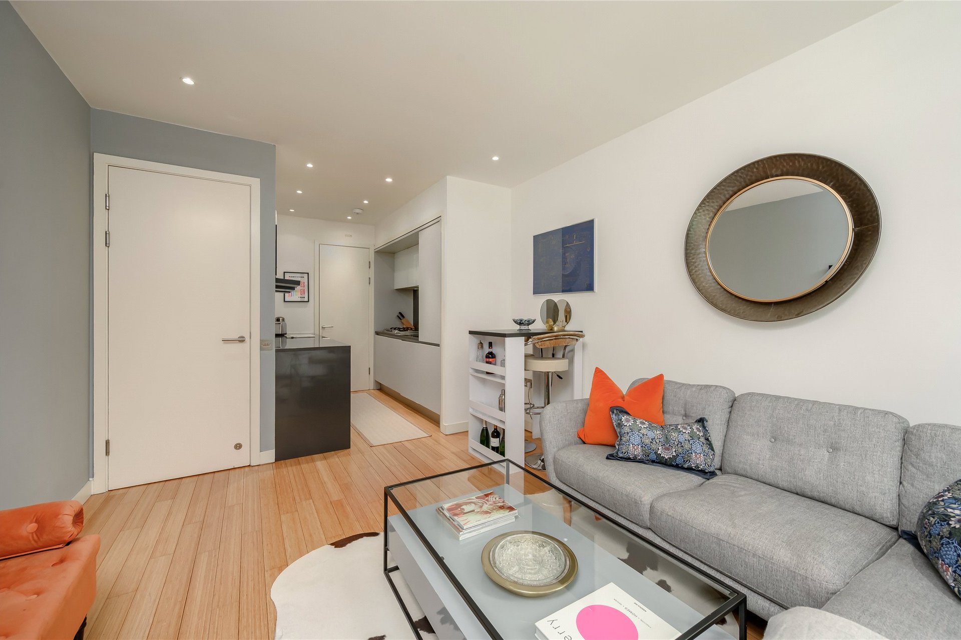 28/4 Simpson Loan, Quartermile, Edinburgh, EH3 9GG - Picture #4
