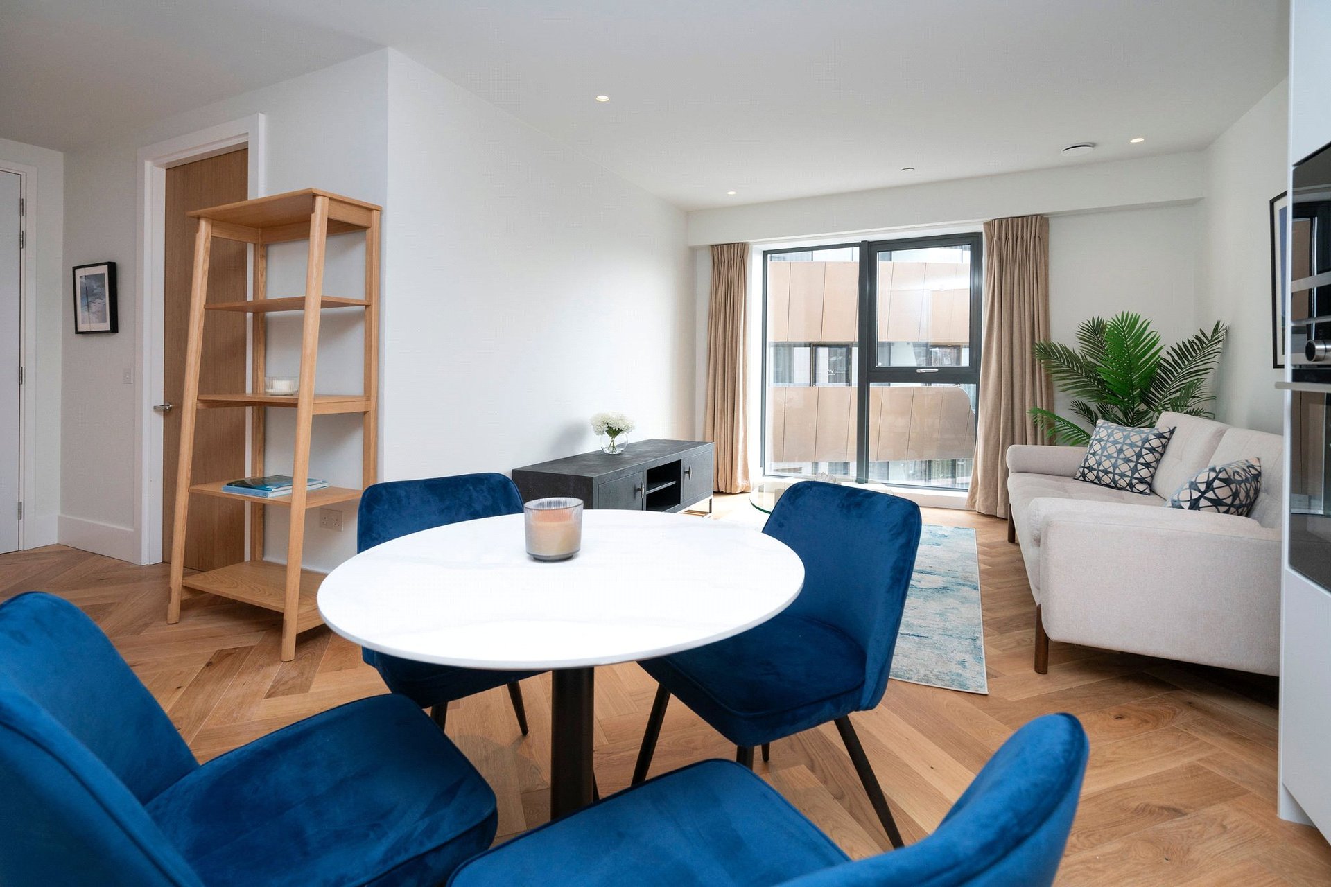 Flat 38, 1 Elder Street, Edinburgh, Midlothian, EH1 3BS - Picture #2