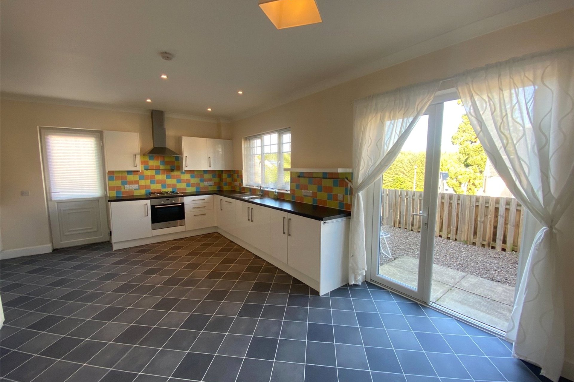 6 Harleyburn Drive, Melrose, Scottish Borders, TD6 9JX - Picture #2