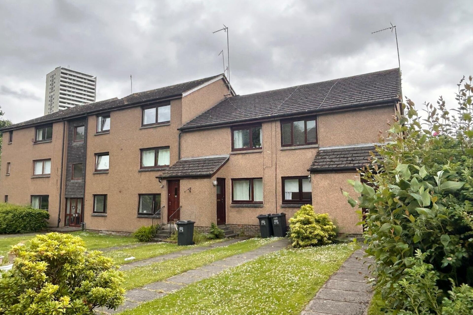 16 Fortinghall Place, Cleveden, Glasgow, G12 0LT - Picture #1