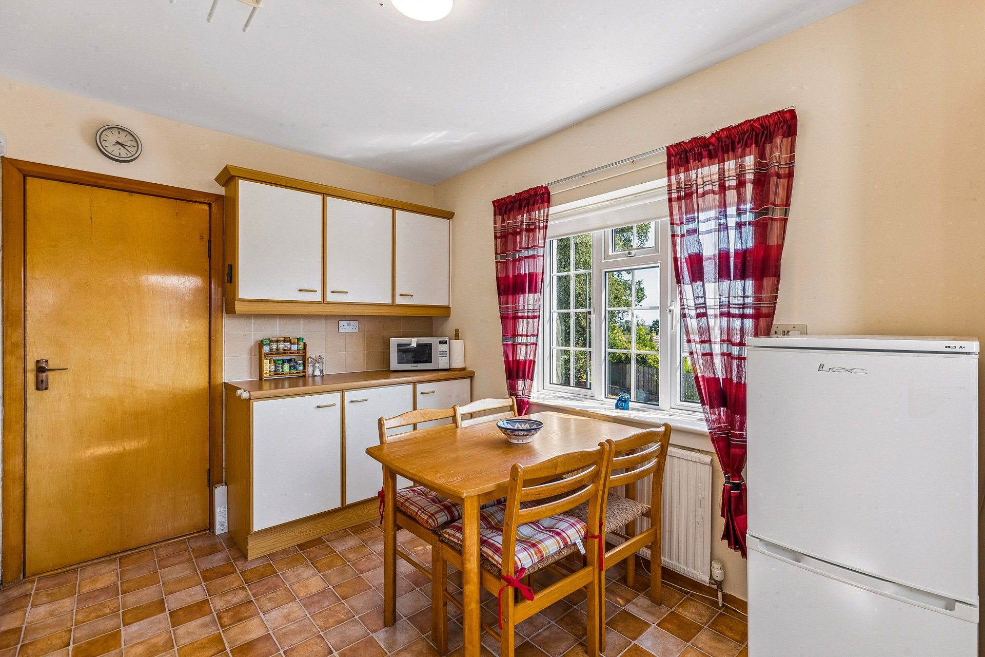 2 Birrell Road, Milngavie, G62 7JZ - Picture #11