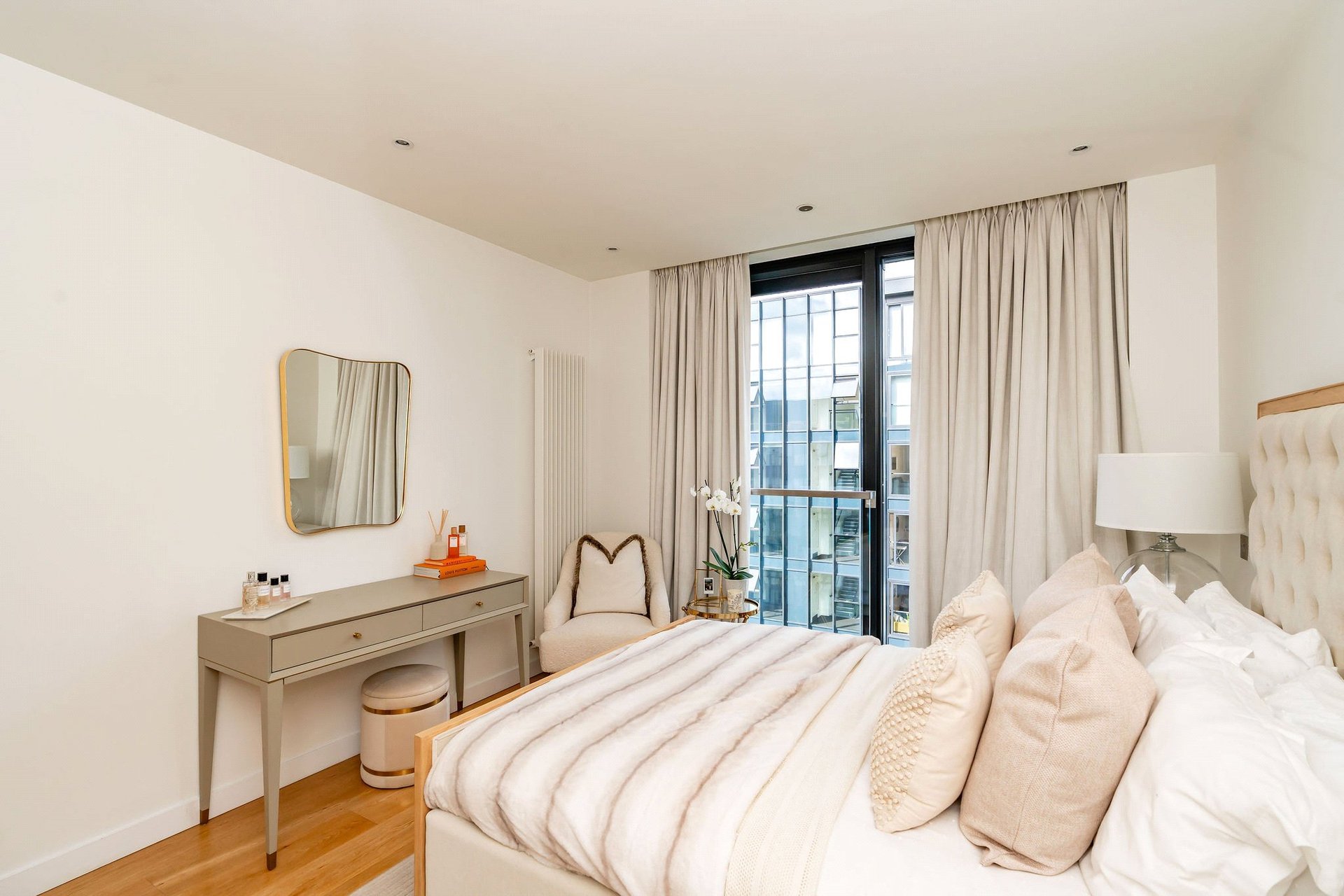 Flat 40, 7 Simpson Loan, Edinburgh, EH3 9GU - Picture #4