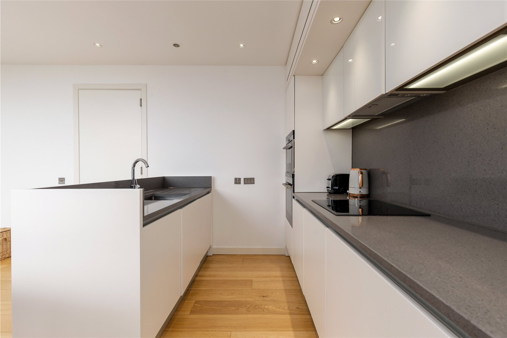 Flat 29, 11 Simpson Loan, Edinburgh, EH3 9GR - Picture #13