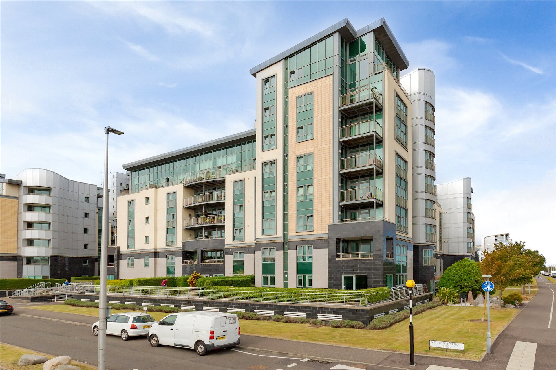 2/8 Western Harbour Place, Western Harbour, Edinburgh, EH6 6NG - Picture #1