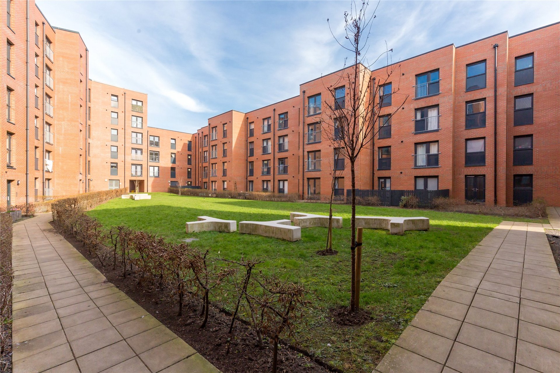 Flat 4, 18 Ashley Place, Edinburgh, Midlothian, EH6 5GB - Picture #2