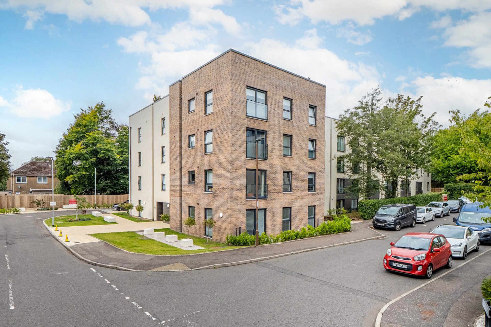 Flat 5, 16 Pinkhill Park, Edinburgh, Midlothian, EH12 7FJ - Picture #1