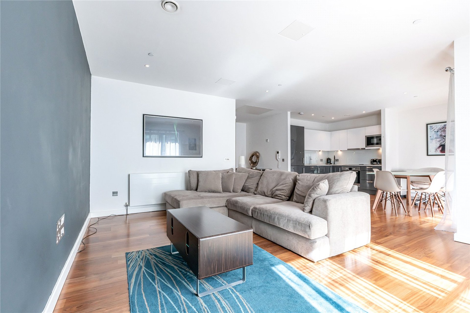 Flat 2/4, 7 Bath Street, City Centre, Glasgow, G2 1HS - Picture #3