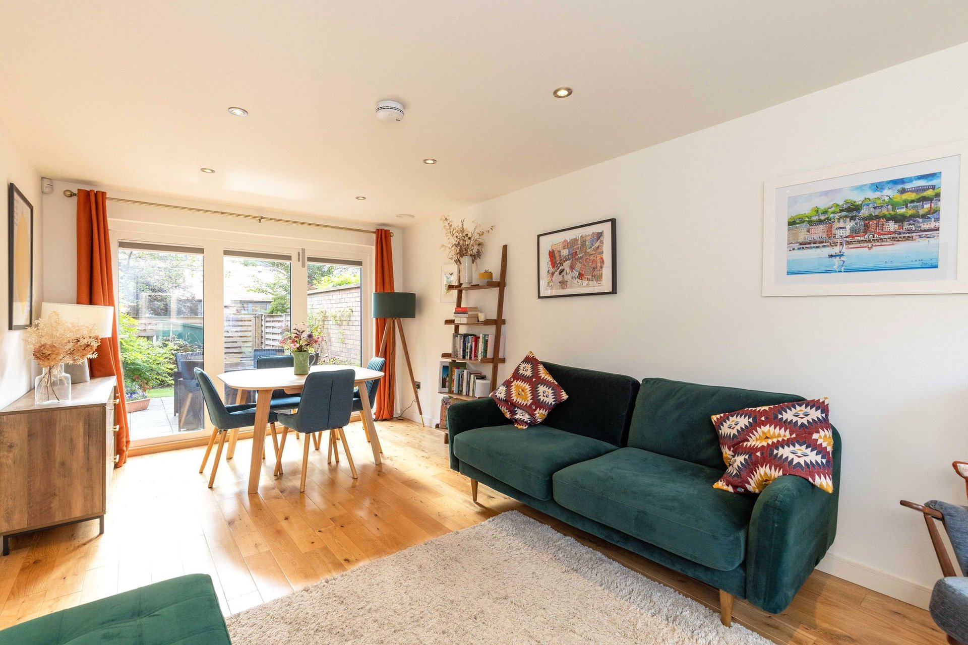 35 Lawrie Reilly Place, Edinburgh, Midlothian, EH7 5EU - Picture #2