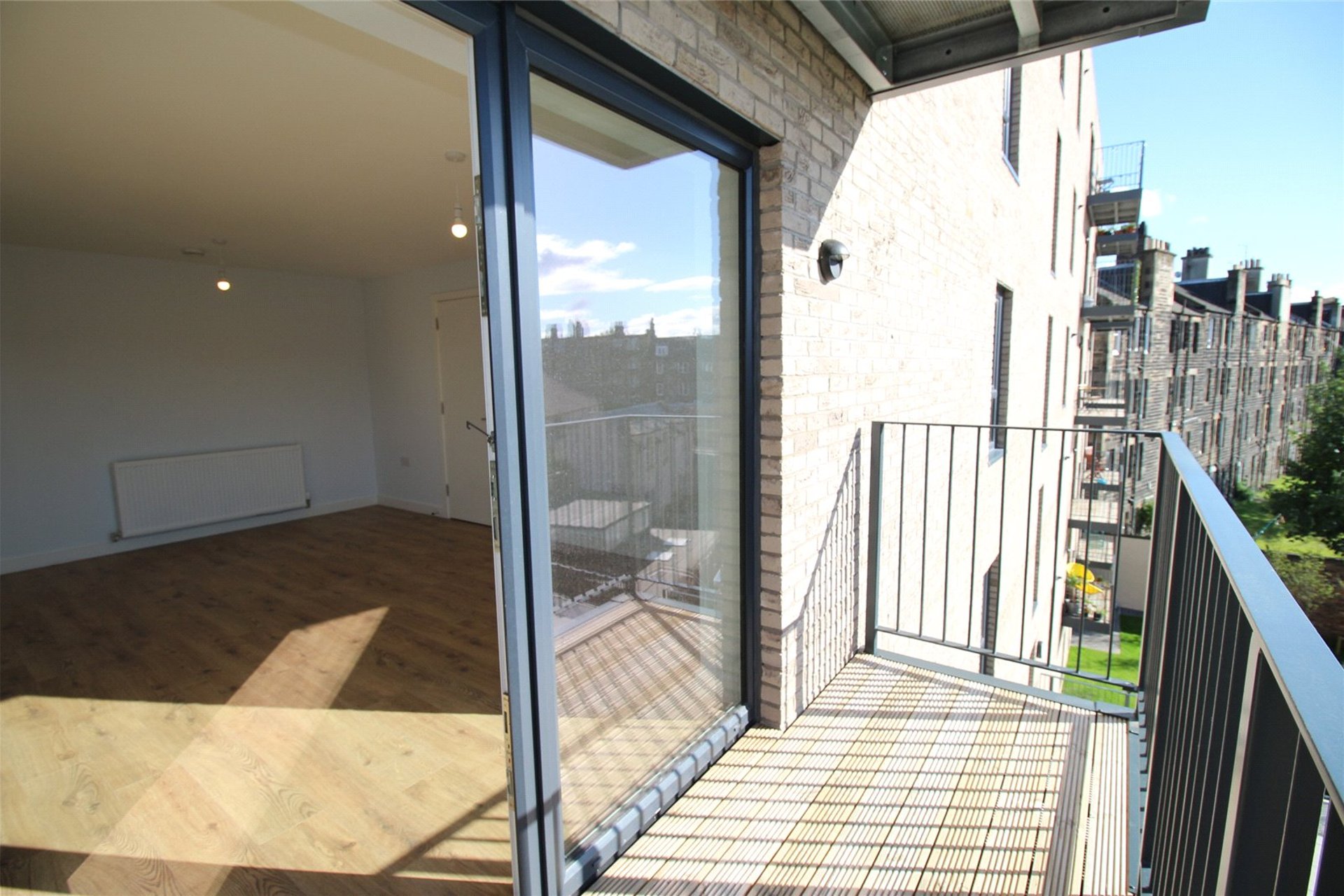 Flat 16, 24 Pillans Place, Edinburgh, EH6 7DE - Picture #2