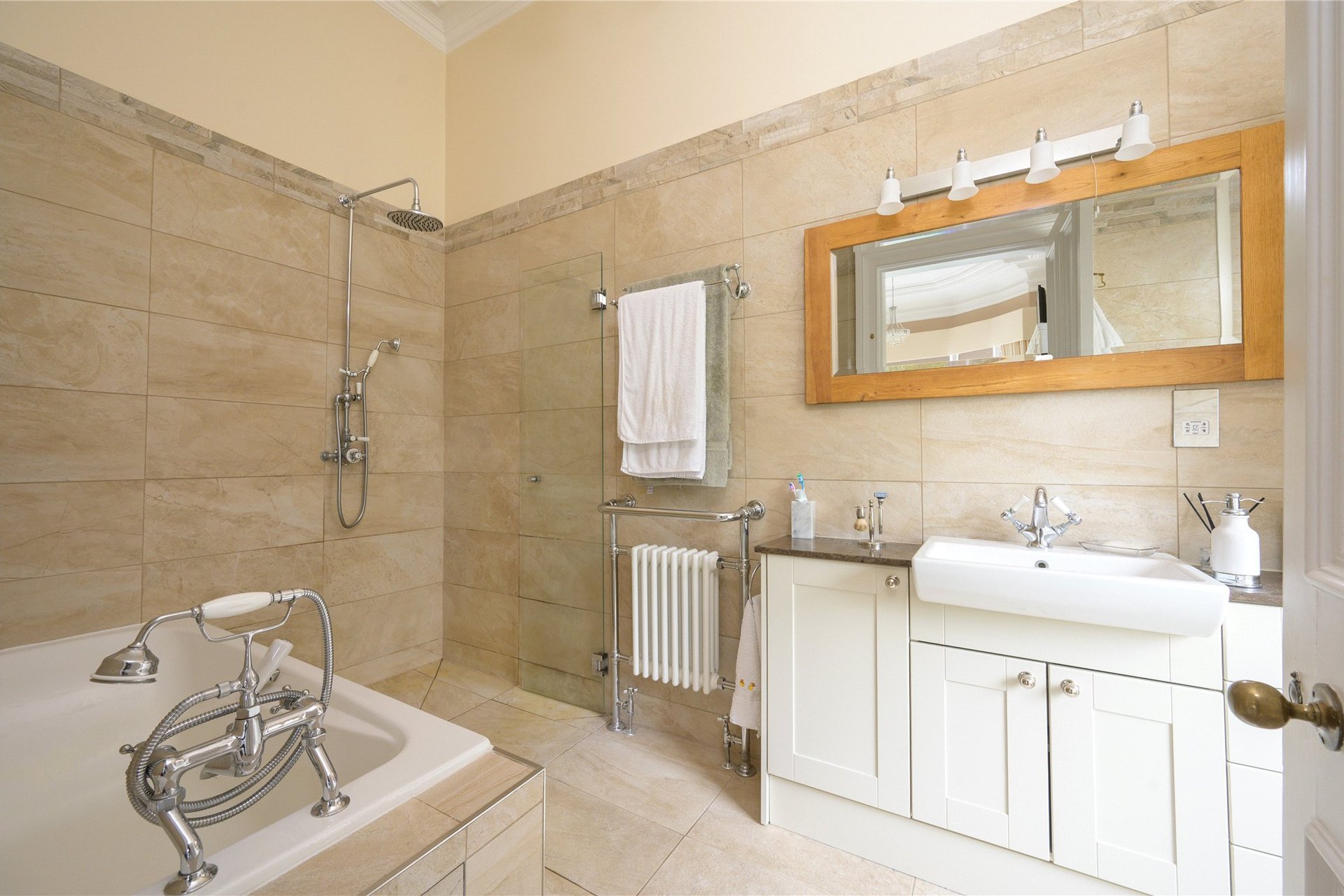 Glenwood, The Crescent, Dunblane, Stirlingshire, FK15 0DL - Picture #23