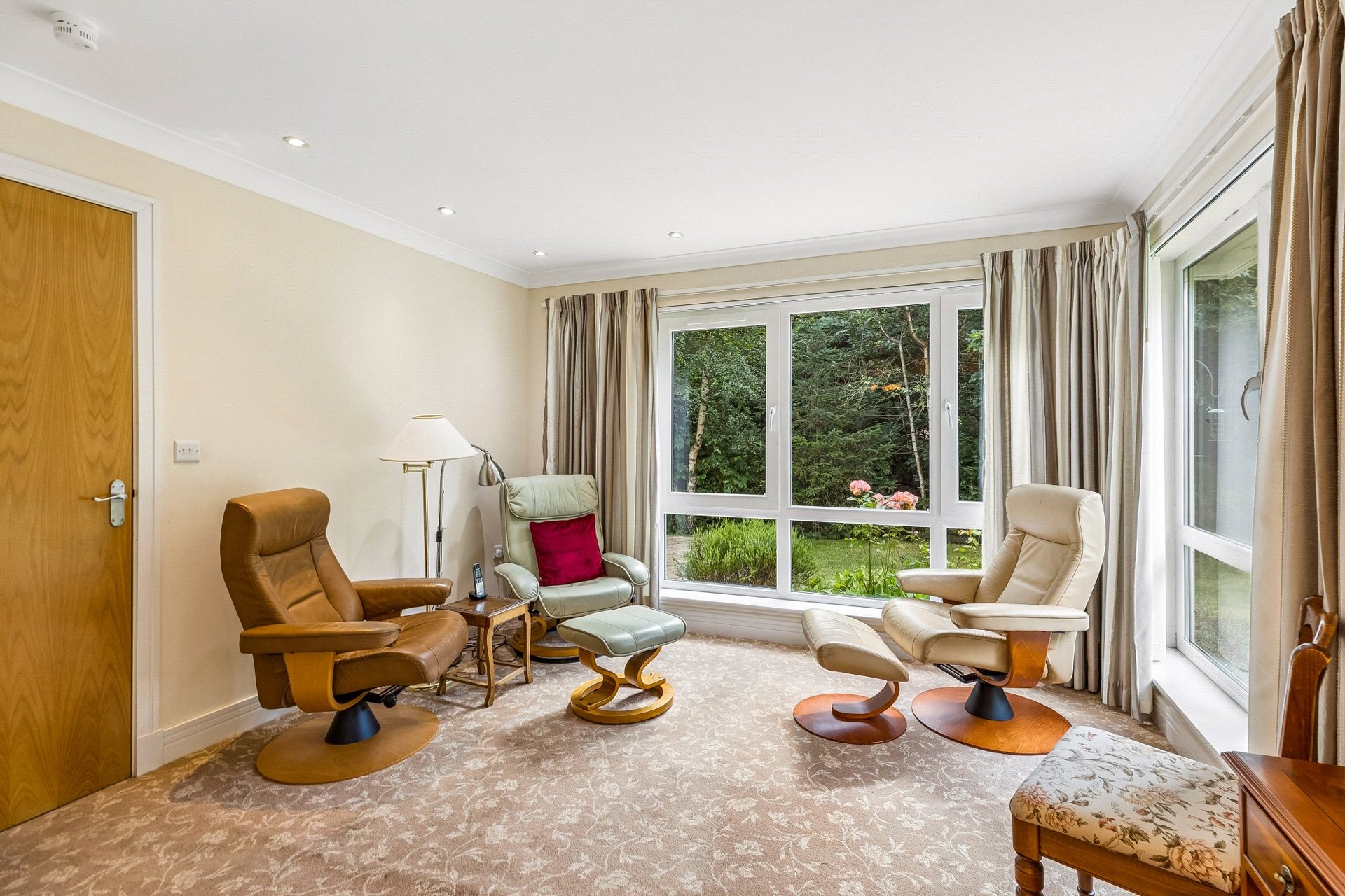 4 Witchwood Grove, Newton Mearns, Glasgow, East Renfrewshire, G77 6GS - Picture #8