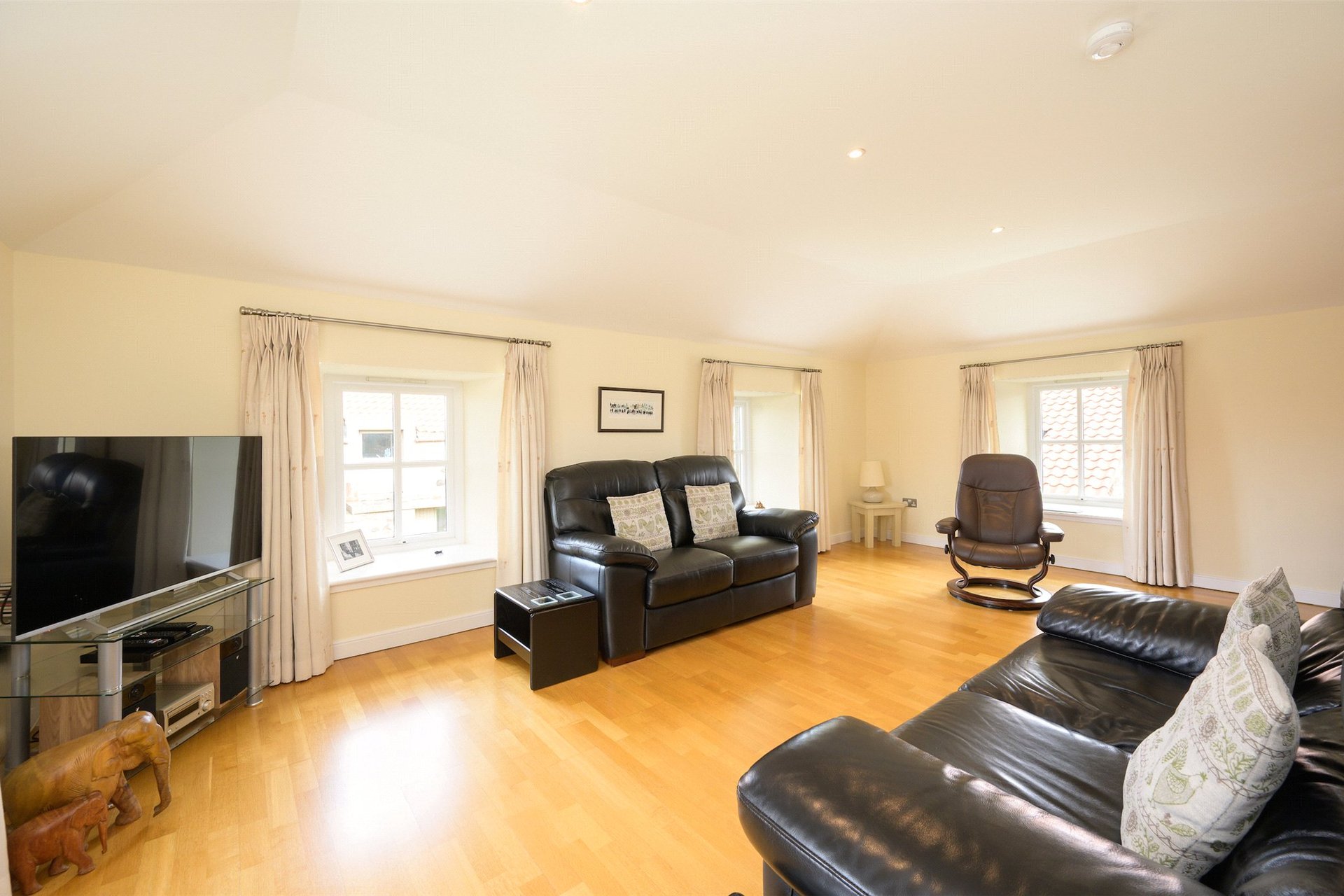 19 West Fenton Court, West Fenton, North Berwick, EH39 5AE - Picture #4