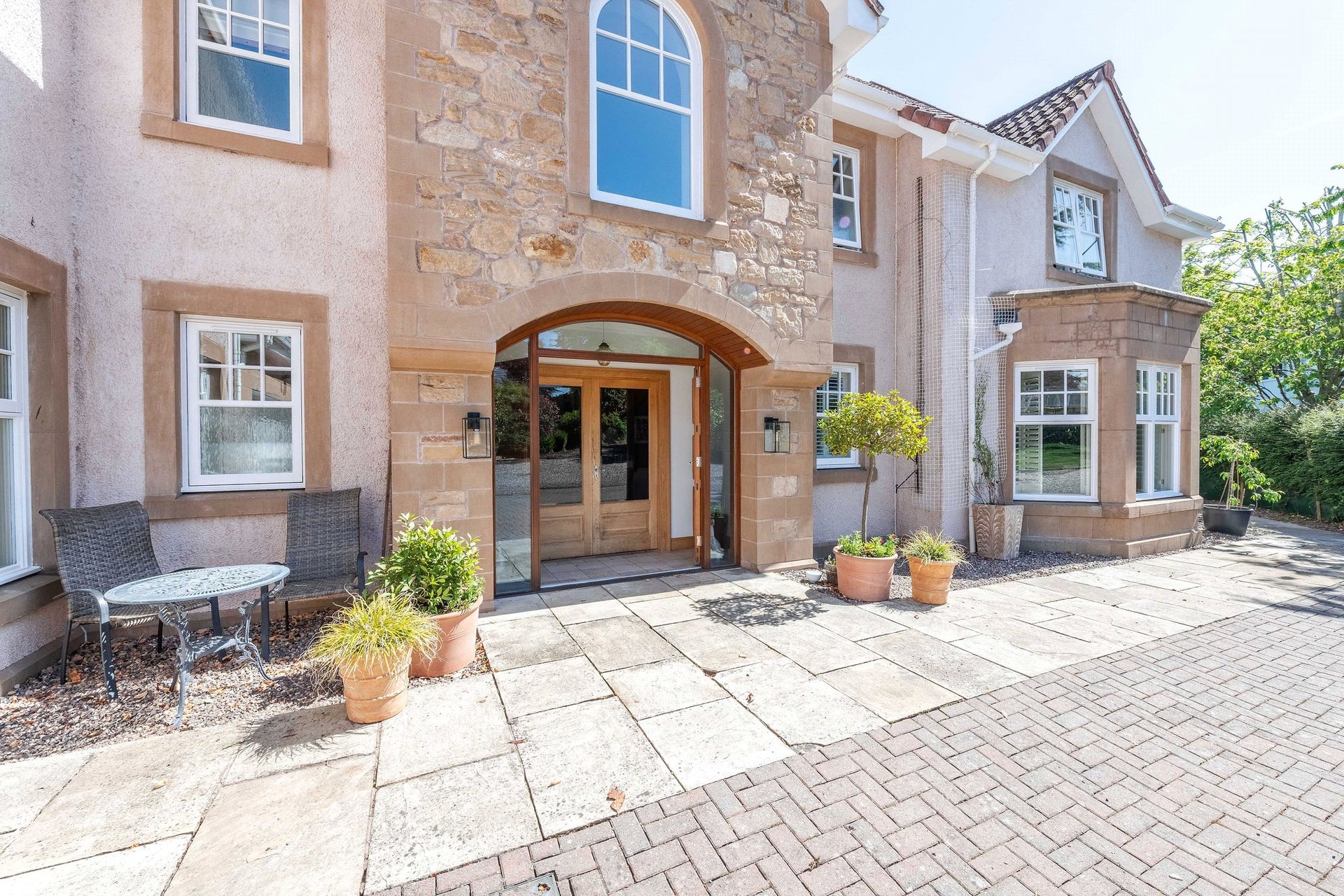 Wester Haining, 1B Strathkinness High Road, St. Andrews, Fife, KY16 9UA - Picture #1