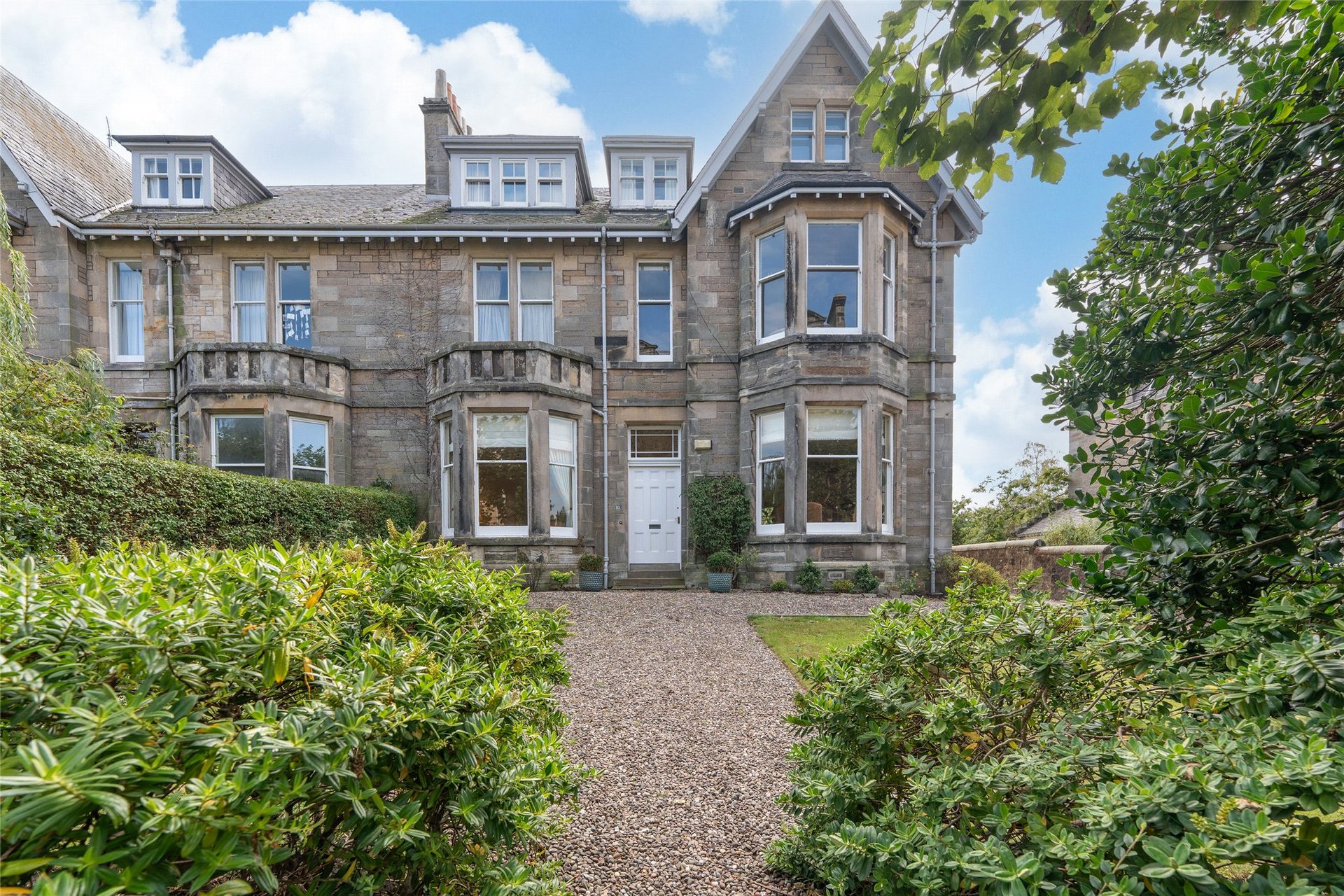 Flat 1, 10 Links Crescent, St. Andrews, Fife, KY16 9HP - Picture #2