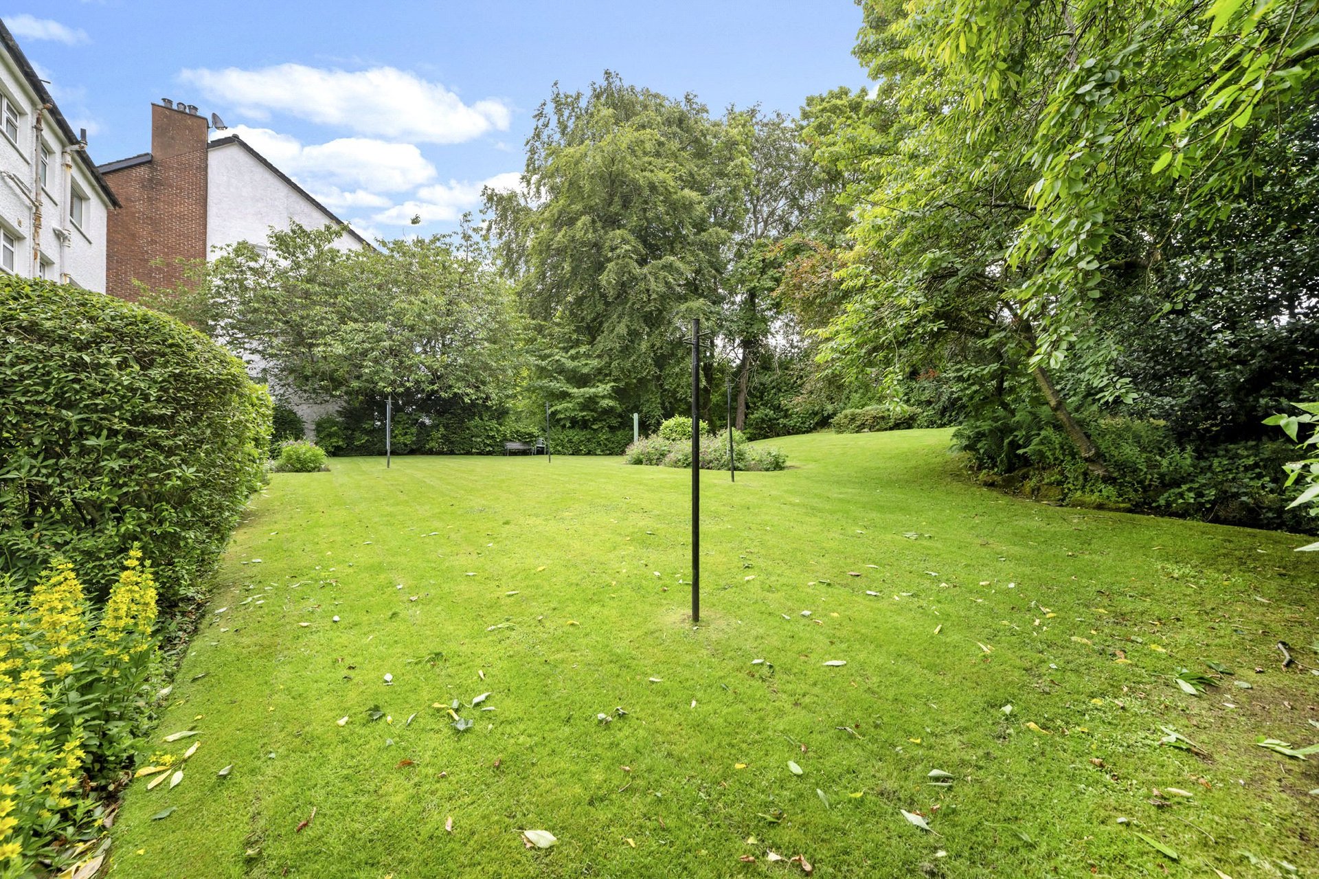 Flat 2-2, 1 Herndon Court, Newton Mearns, Glasgow, G77 5DW - Picture #23
