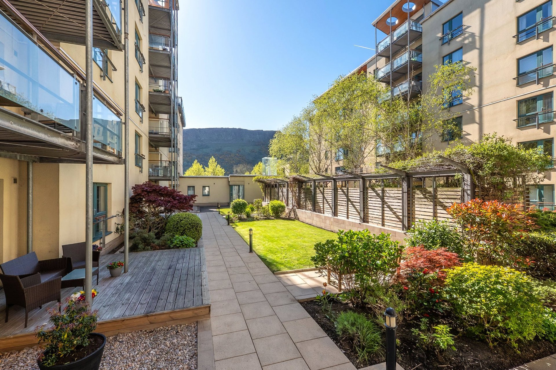 Flat 12, The Park, 89 Holyrood Road, Holyrood, Edinburgh, EH8 8BA - Picture #25