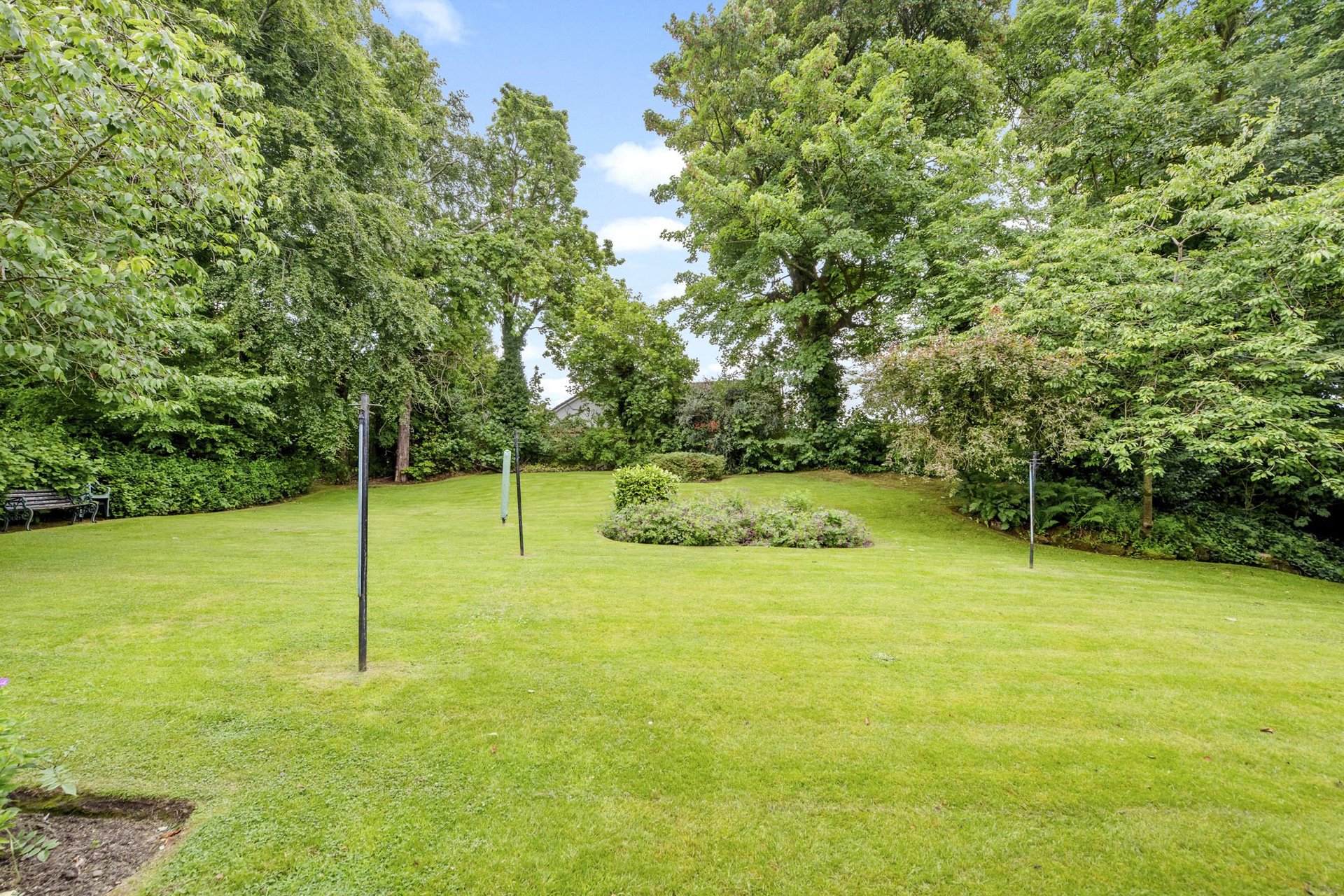 Flat 2-2, 1 Herndon Court, Newton Mearns, Glasgow, G77 5DW - Picture #28