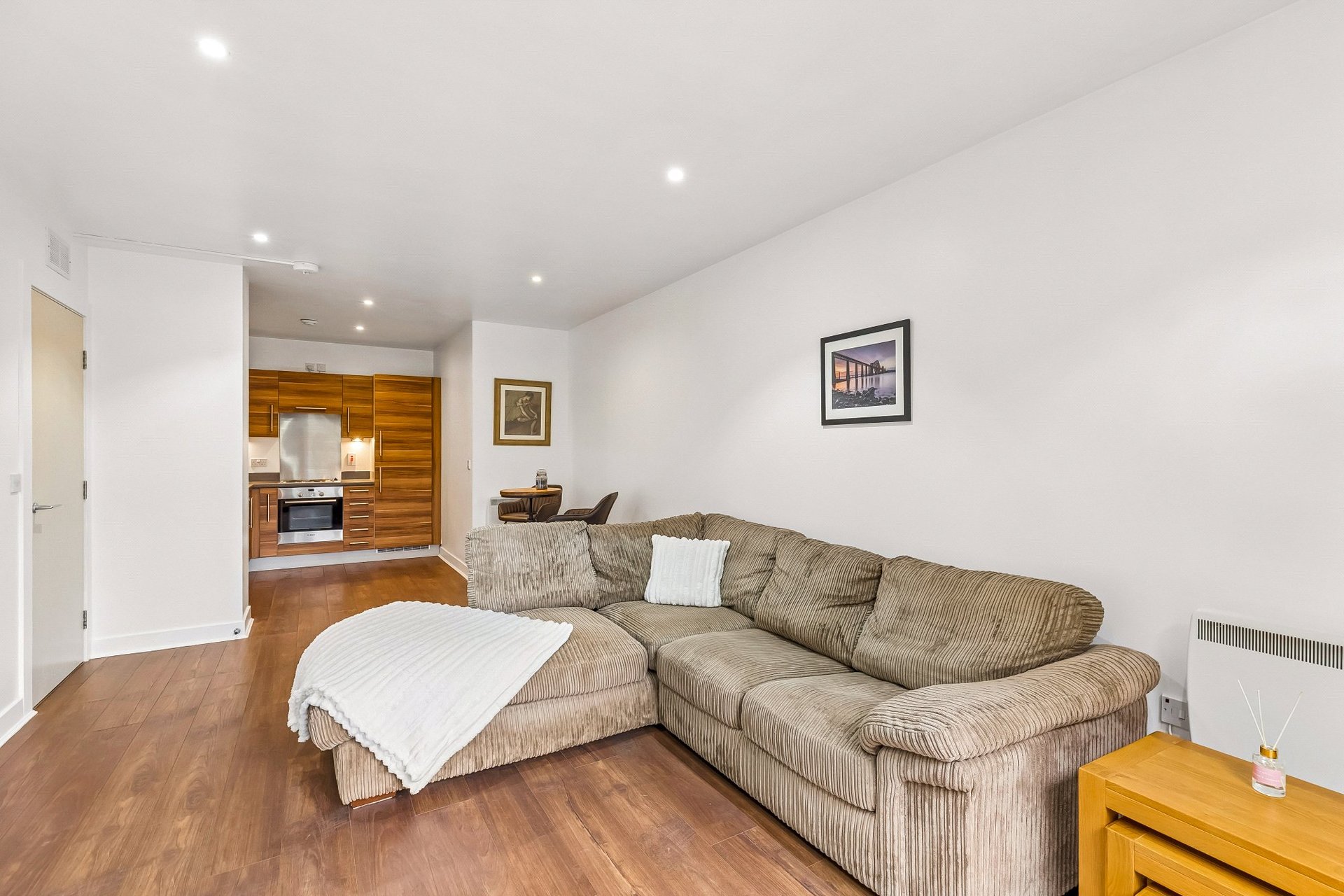 Flat 2/2, Block 2 Argyle Building, 490 Argyle Street, Glasgow City, G2 8AN - Picture #8