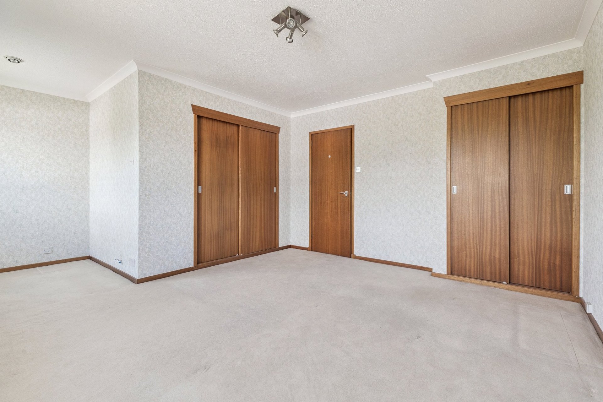 12 Seafield Avenue, Bearsden, G61 3LB - Picture #21