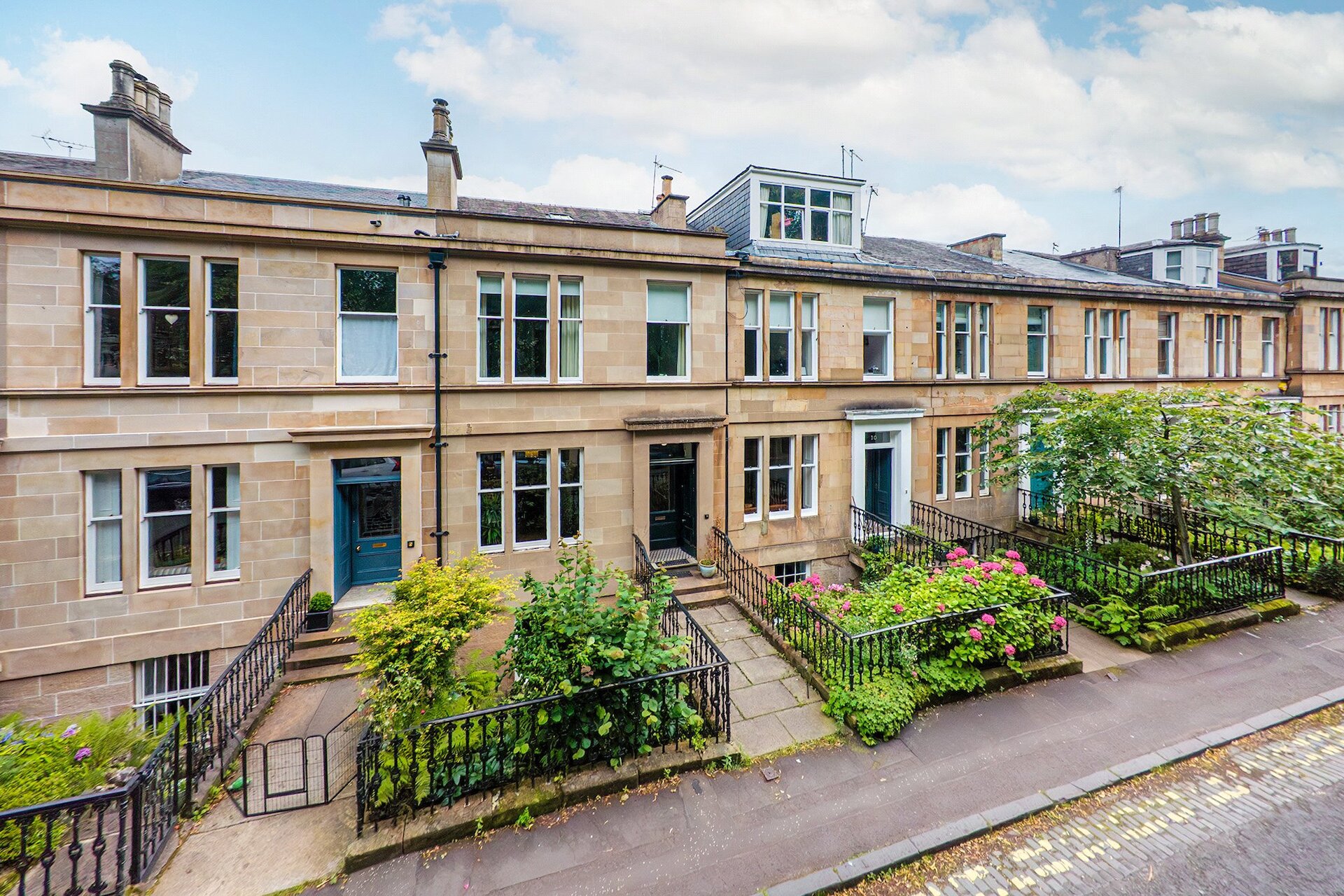12 Hamilton Drive, Botanics, Glasgow, G12 8DR - Picture #1
