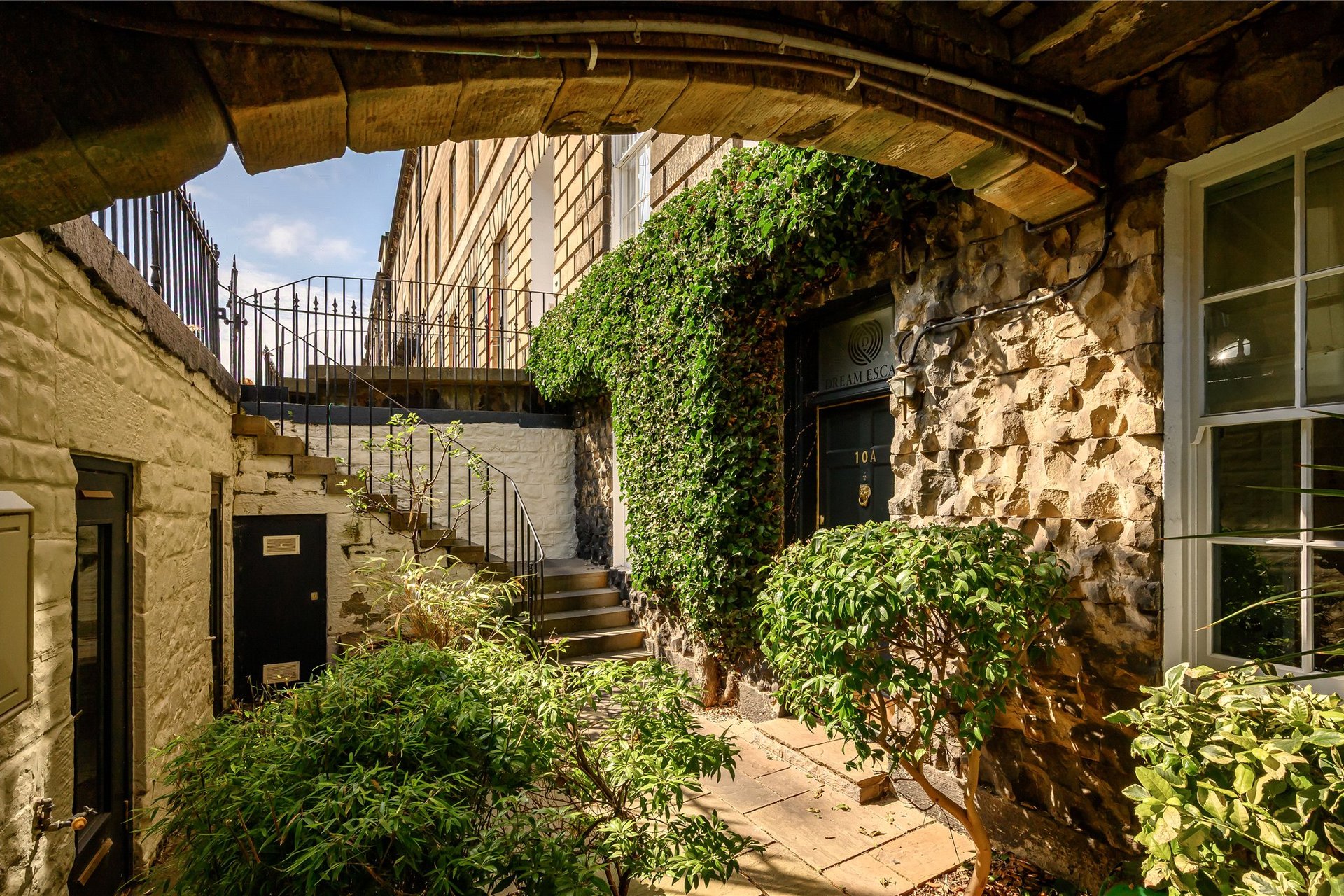 10a Great King Street, Edinburgh, EH3 6QL - Picture #2