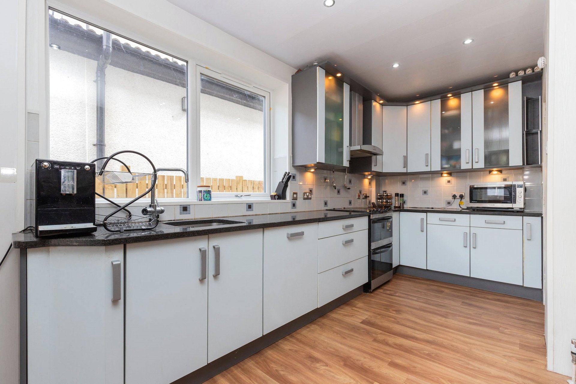 57 Upper Glenburn Road, Bearsden, G61 4BN - Picture #12