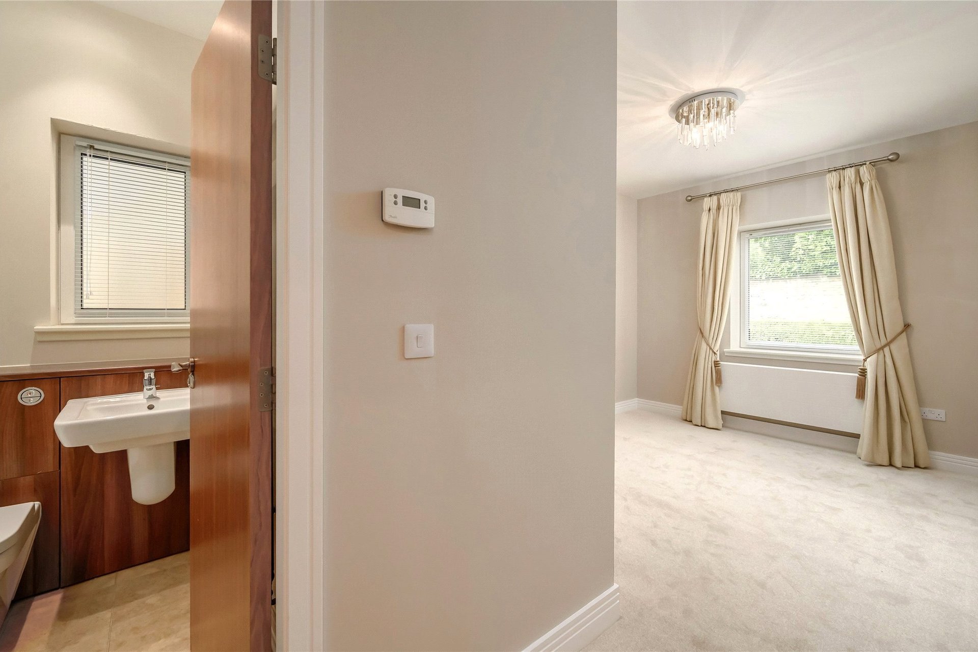 62/2 Larkfield Gardens, Edinburgh, EH5 3QB - Picture #8