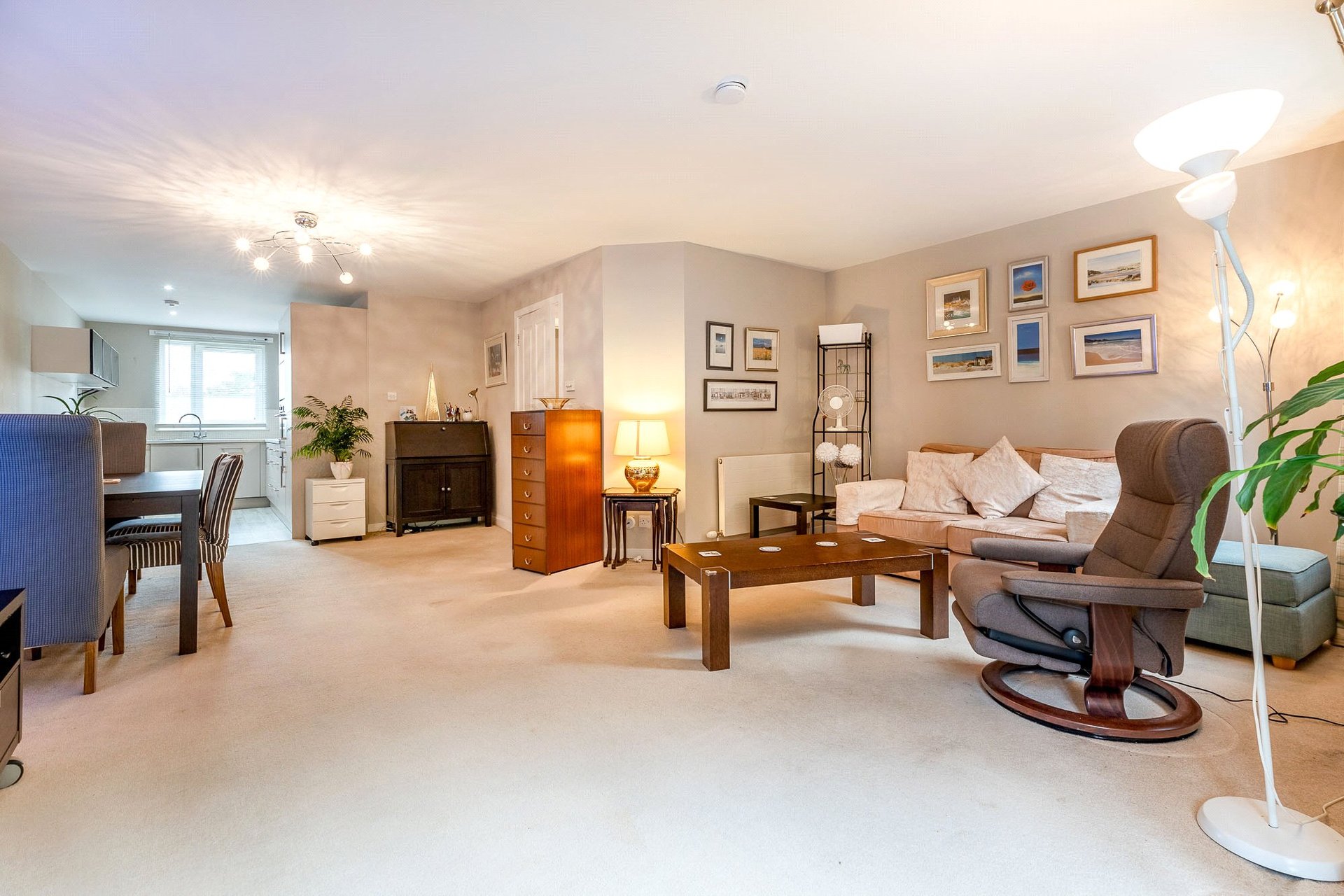 56 Cairnhill View, Bearsden, G61 1RP - Picture #6