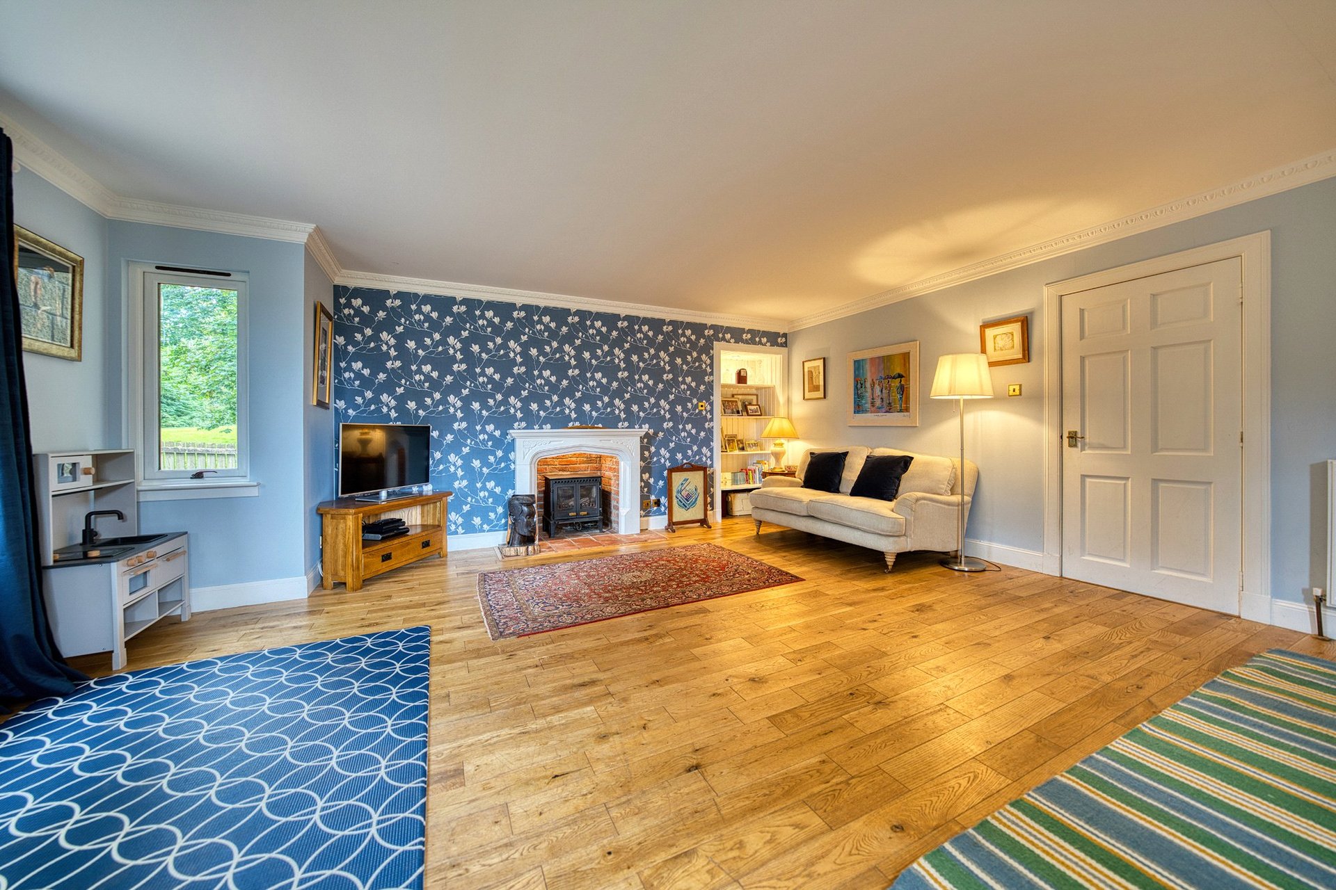 20 Ballaig Avenue, Bearsden, G61 4HA - Picture #4