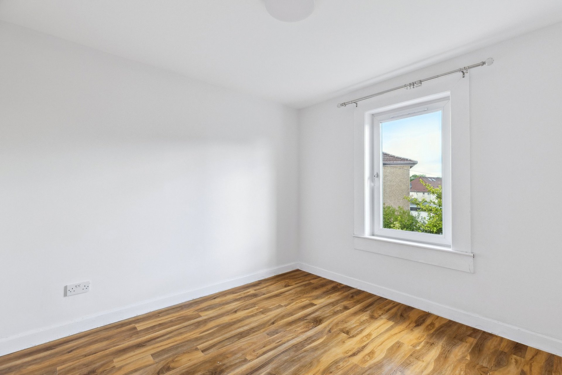 30 Iain Road, Bearsden, G61 4PA - Picture #16