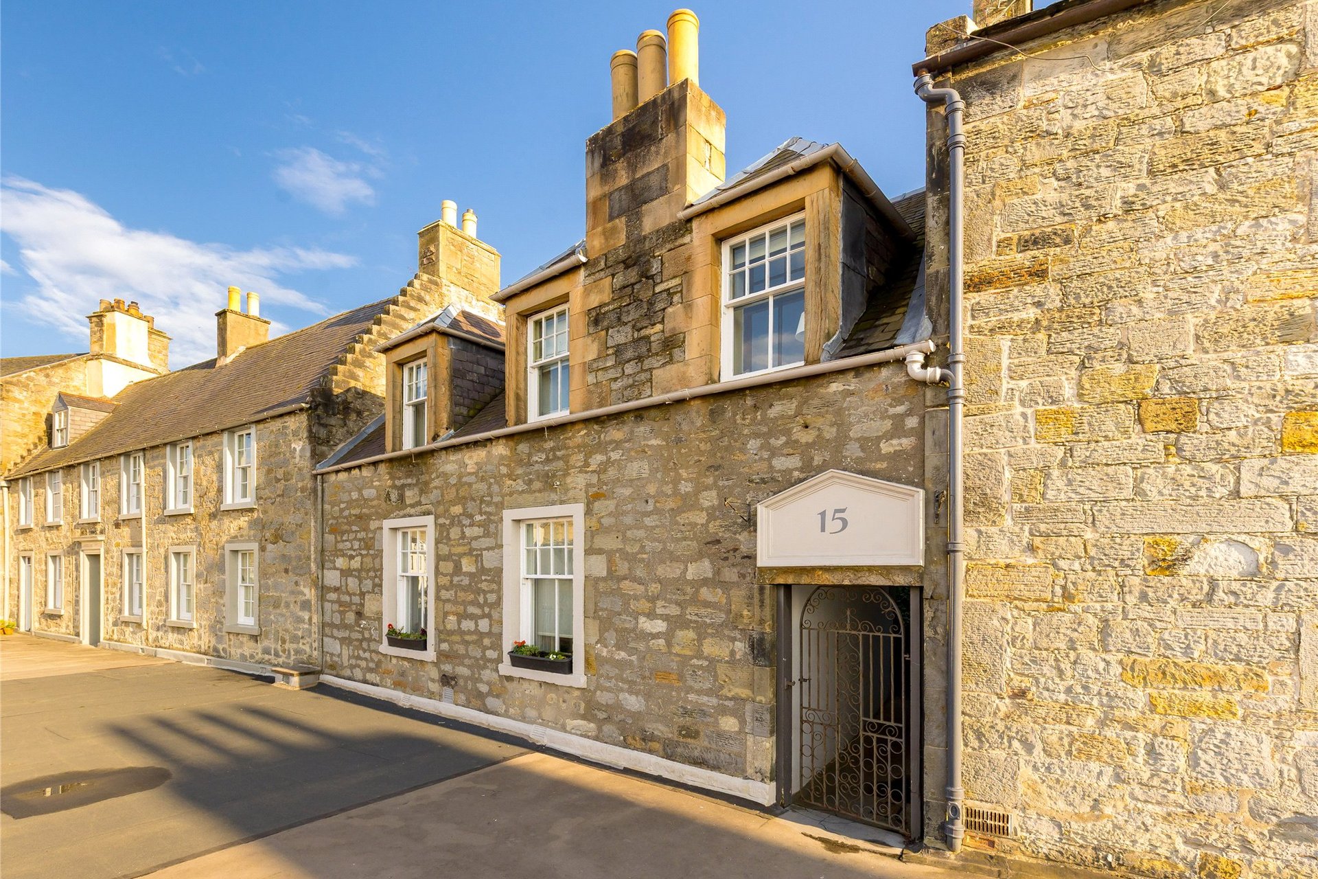 Forbes Gardens, 15/2 East Terrace, South Queensferry, Edinburgh, EH30 9HS - Picture #2