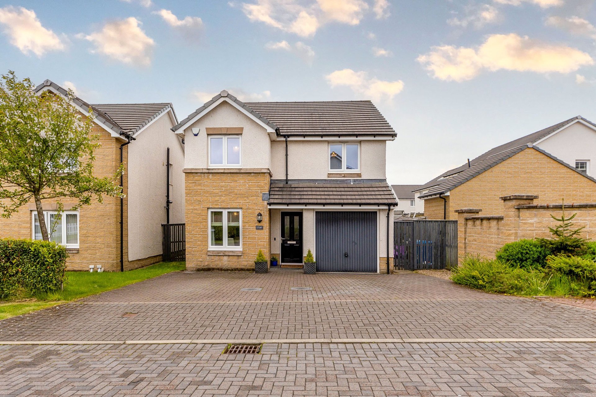 17 Staffin Way, Newton Mearns, Glasgow, G77 5GY - Picture #2
