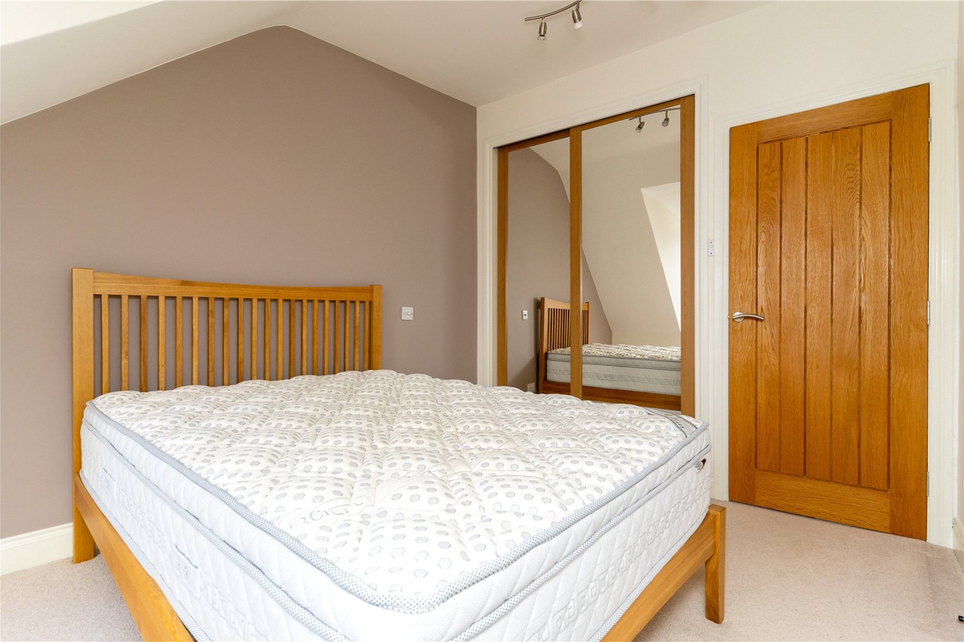 Teac Failte, 2 High Street, Melrose, Scottish Borders, TD6 9PA - Picture #10