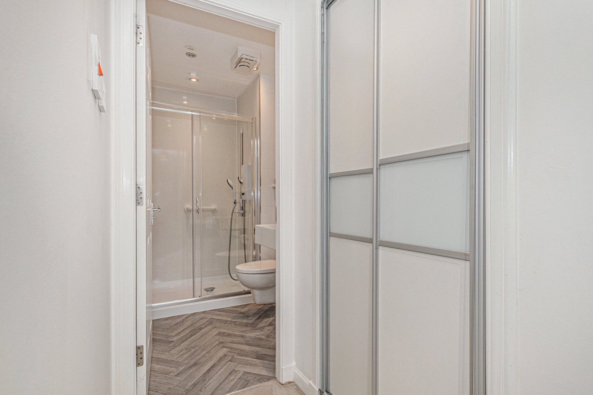 Flat G/2, 5 Abbotsford Gardens, Newton Mearns, Glasgow, East Renfrewshire, G77 6FJ - Picture #18
