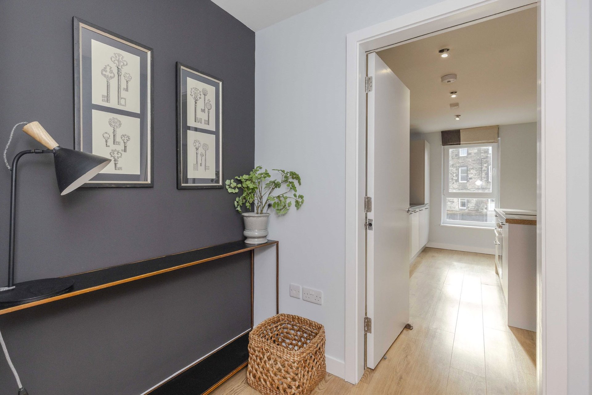 Flat 2, 19 Salamander Place, Edinburgh, EH6 7JJ - Picture #6