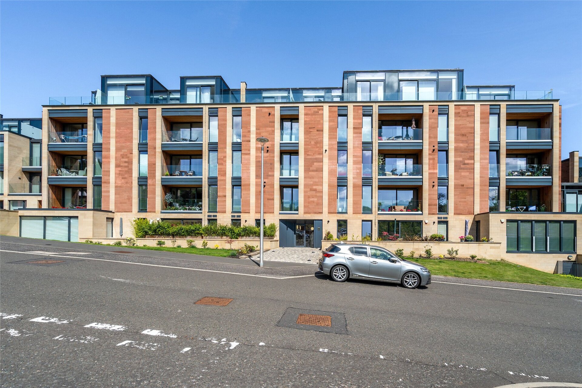 Flat 6, 65 Sassoon Grove, Edinburgh, Midlothian, EH10 5FB - Picture #1