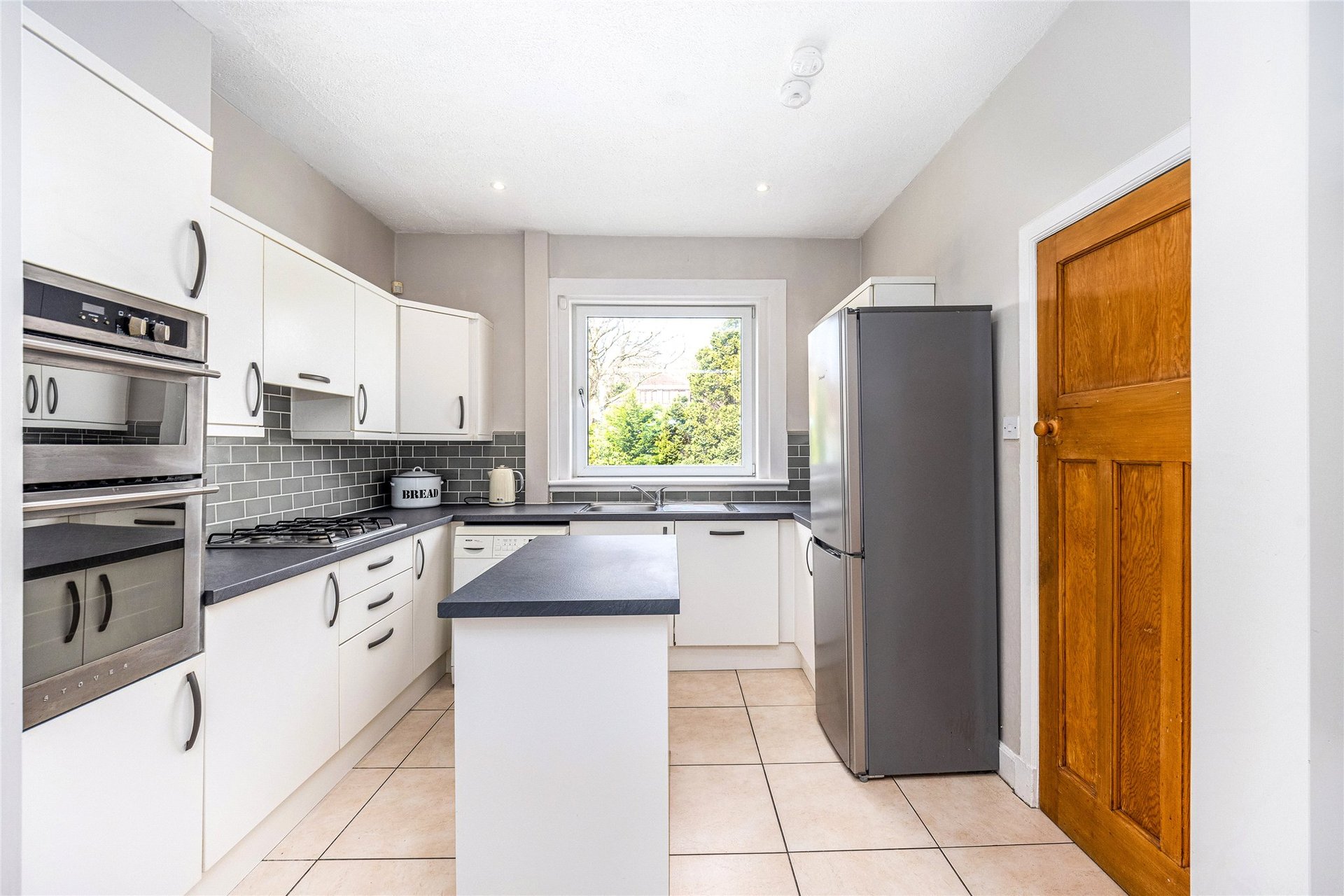 33 Kessington Road, Bearsden, G61 2HJ - Picture #12