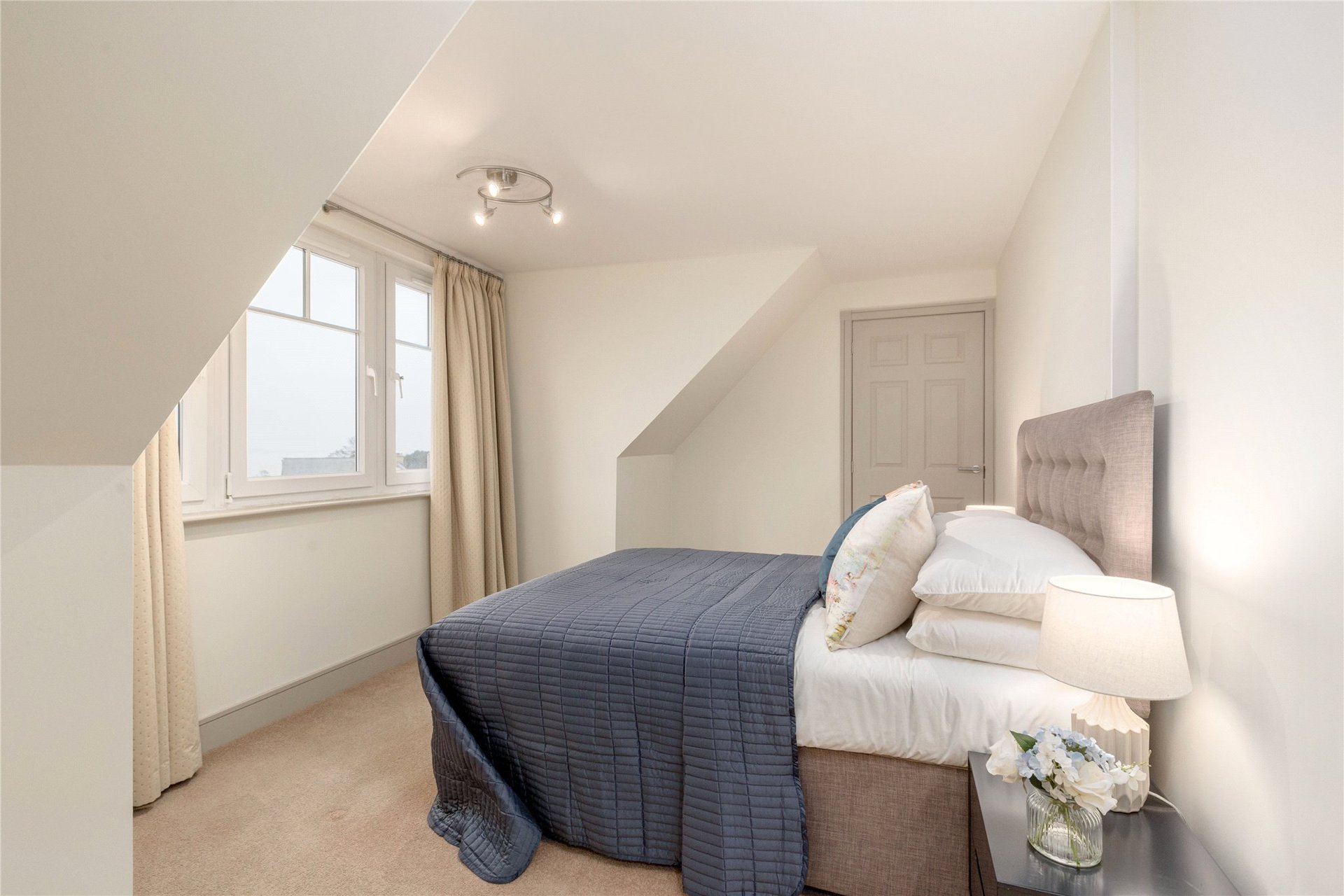 7/10 Brighouse Park Crescent, Edinburgh, Midlothian, EH4 6QS - Picture #13