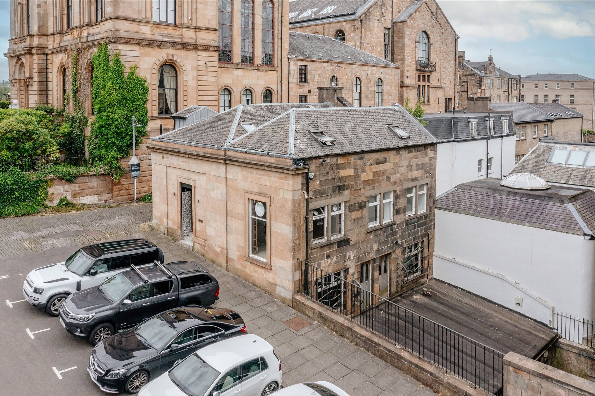 The Mews, 4 Claremont Place, Park, Glasgow, G3 7YR - Picture #3