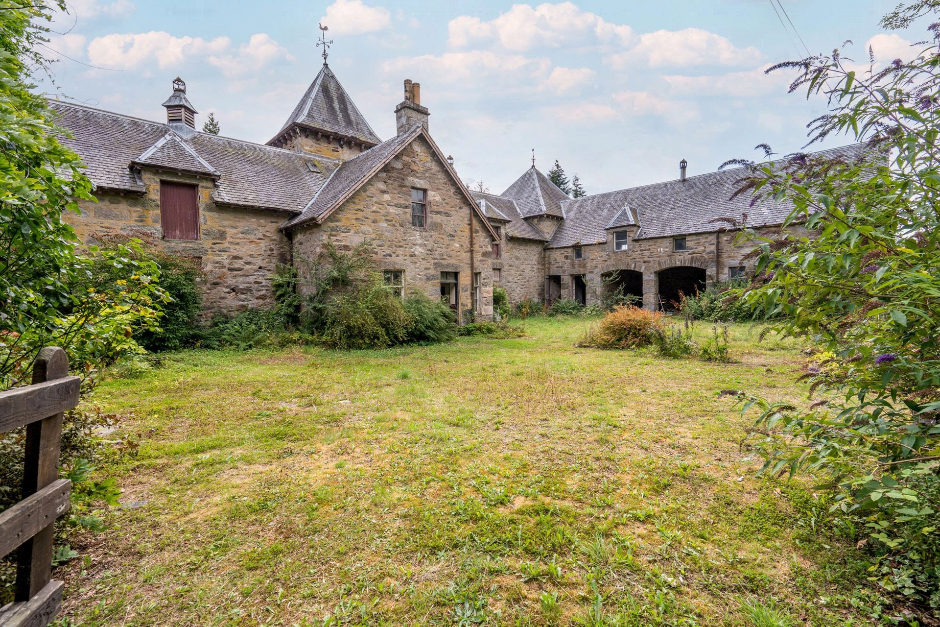 Ballechin Home Farm, Ballinluig, Pitlochry, Perth and Kinross, PH9 0LW - Picture #4
