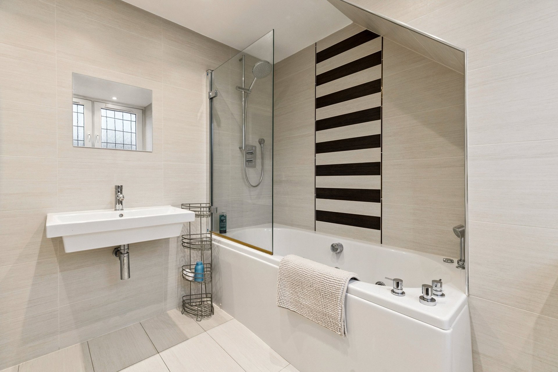 25 Upper Glenburn Road, Bearsden, G61 4BN - Picture #41