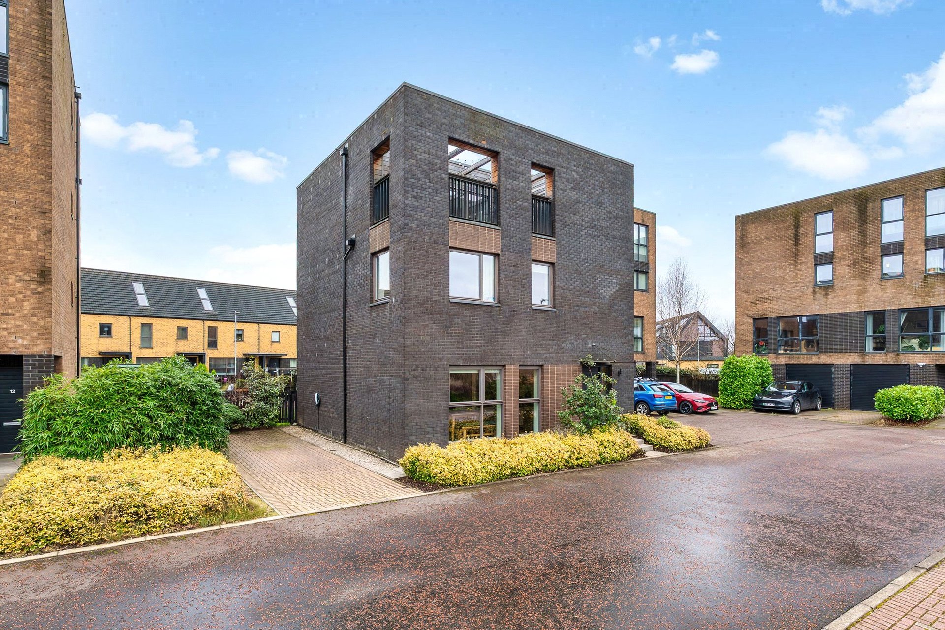 10 Cardiff Court, Athletes Village, Glasgow City, G40 4TJ - Picture #1