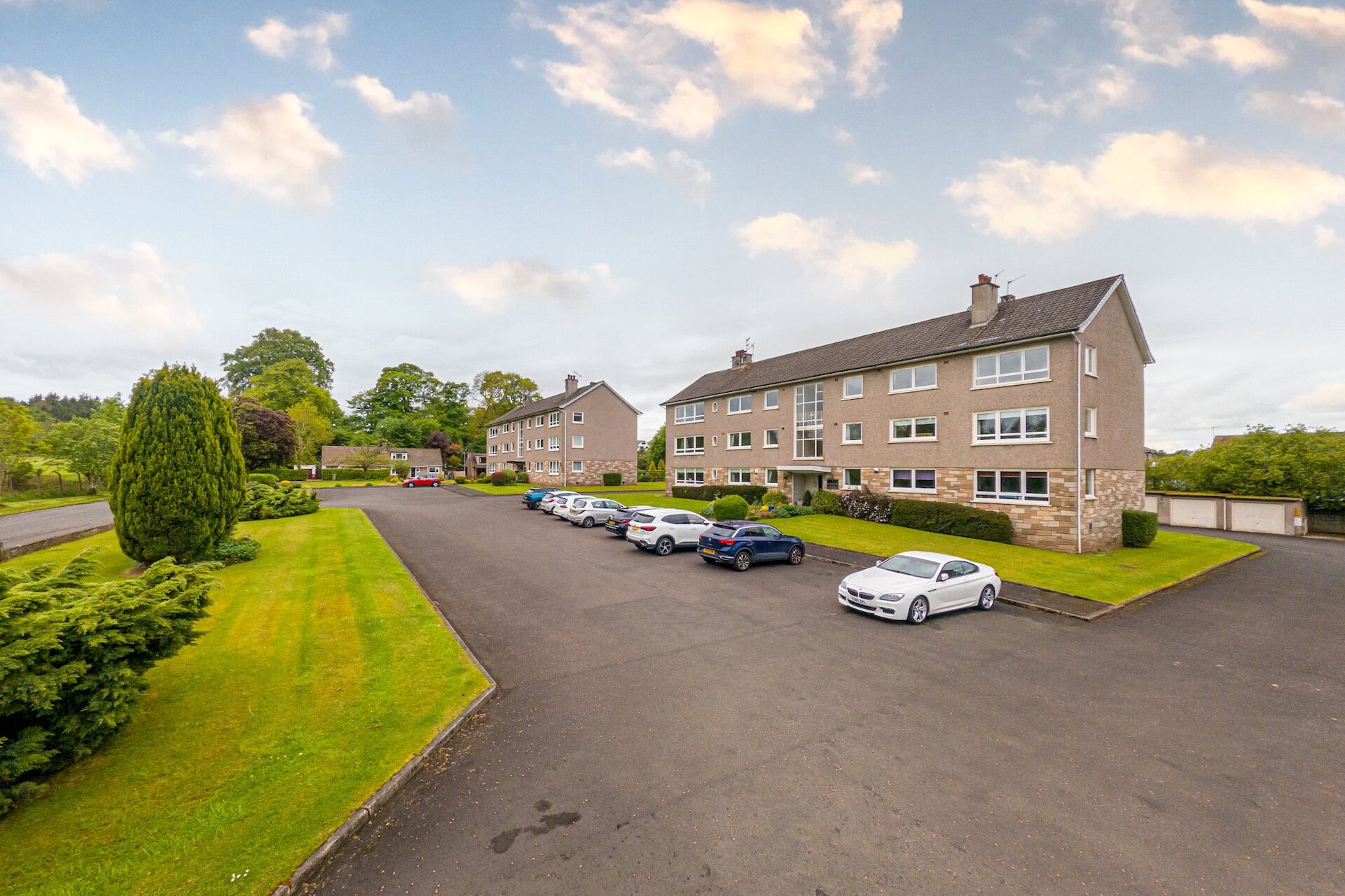 2/2, Douglas Court, 3 Douglas Drive, Newton Mearns, Glasgow, East Renfrewshire, G77 6HS - Picture #1