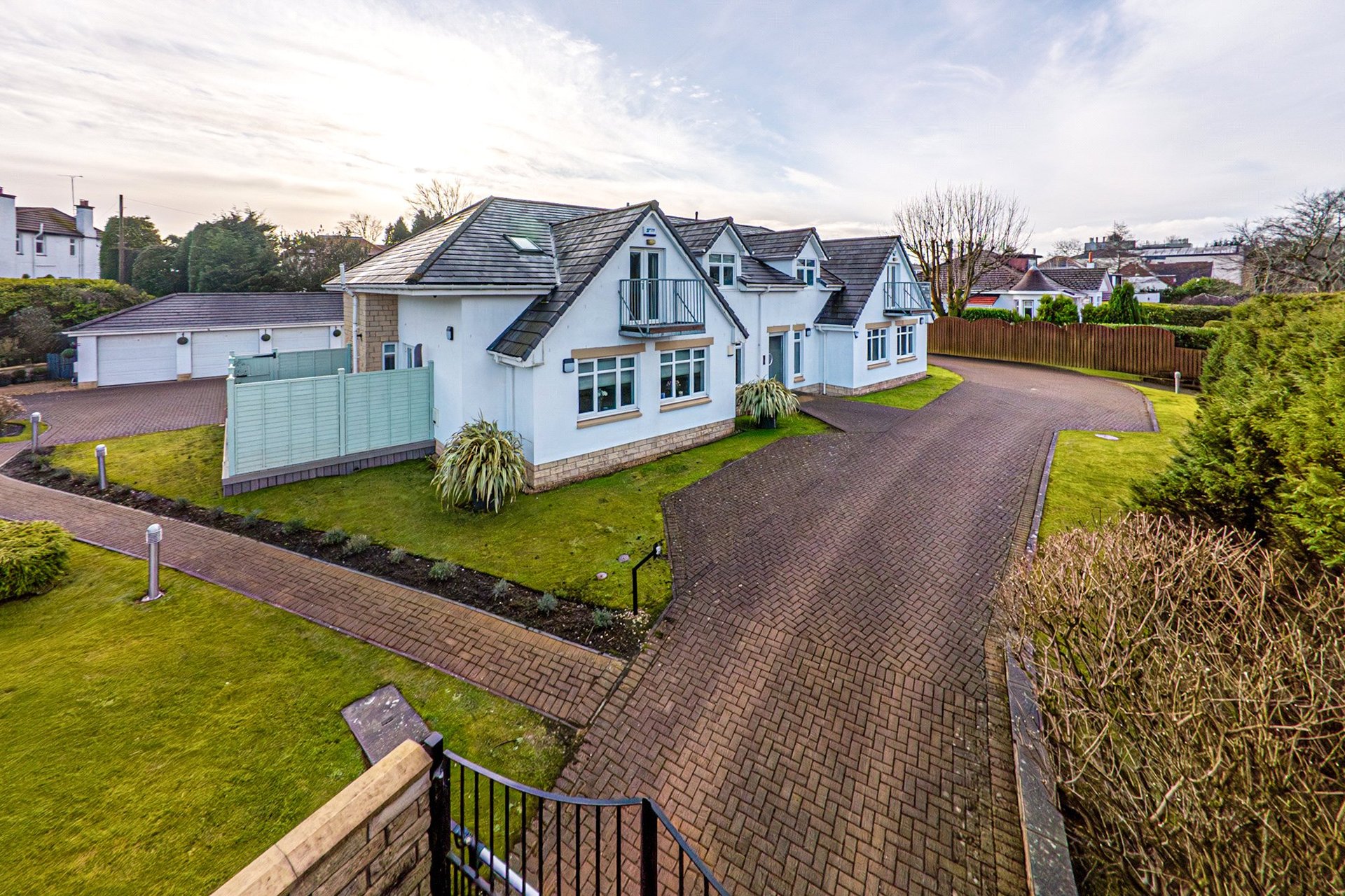 1/1 Dunrobin Gate, 91 Ayr Road, Newton Mearns, Glasgow, East Renfrewshire, G77 6QR - Picture #1