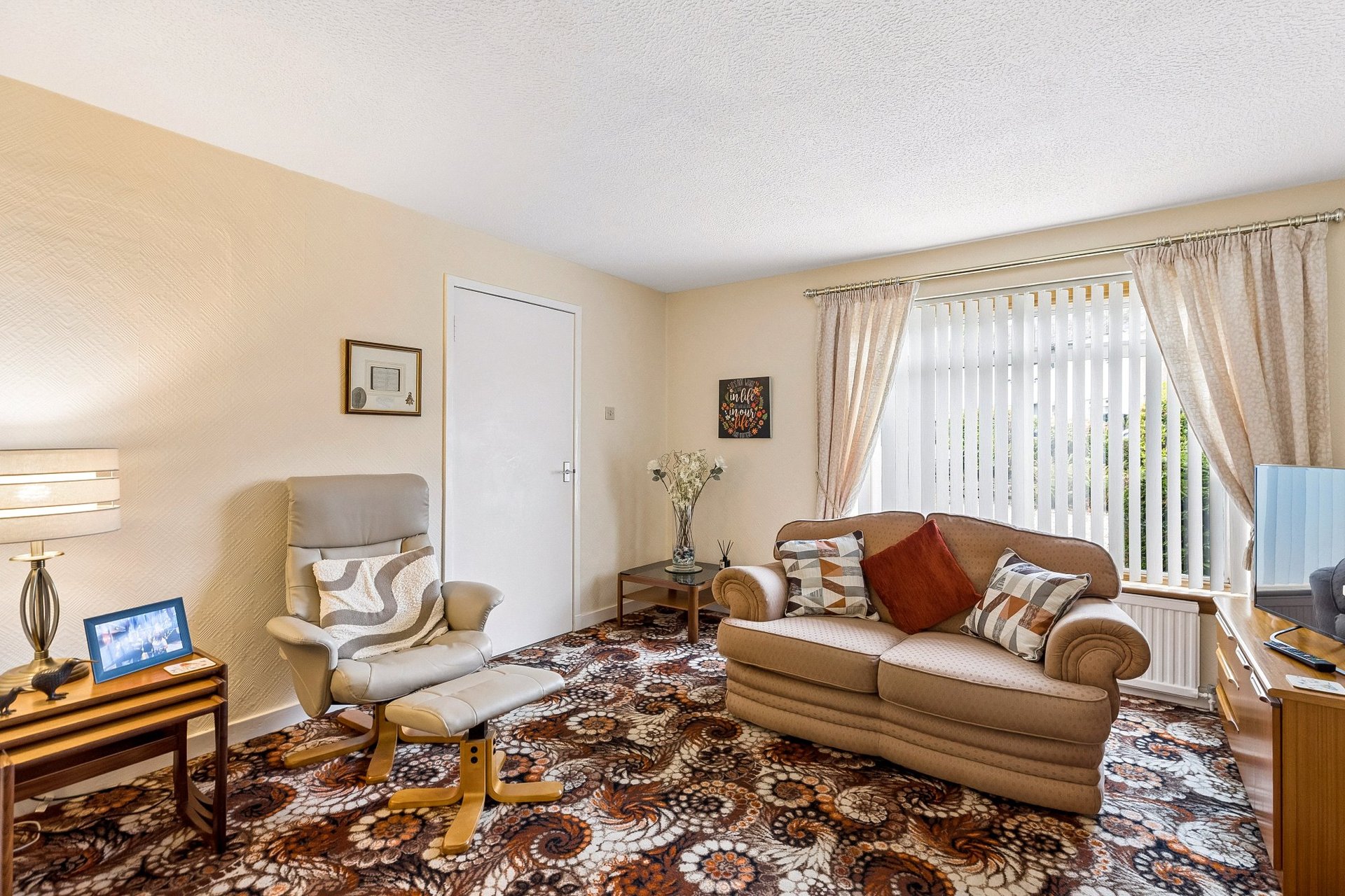 47 Inglestone Avenue, Thornliebank, Glasgow, G46 7HE - Picture #4