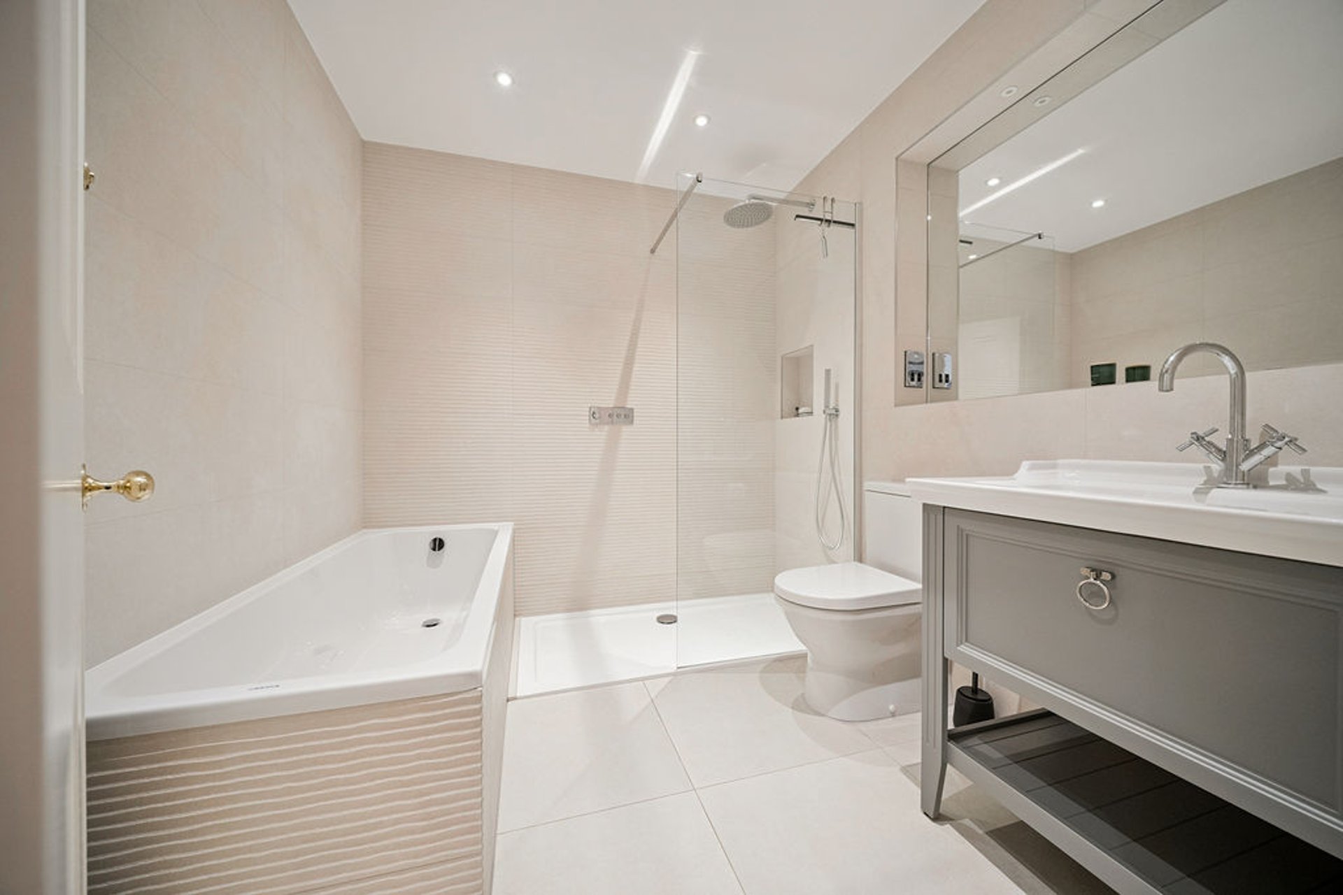 32 Henderson Row, New Town, Edinburgh, EH3 5DN - Picture #22