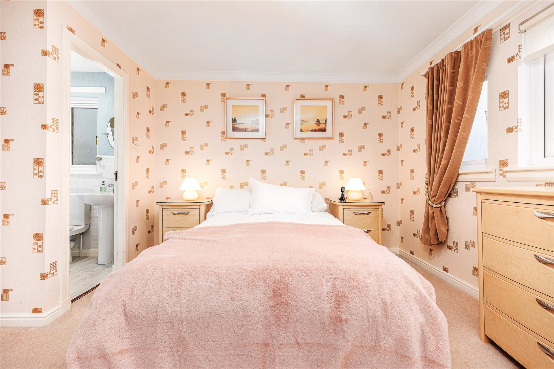 18 Dumbrock Road, Milngavie, G62 7RB - Picture #19